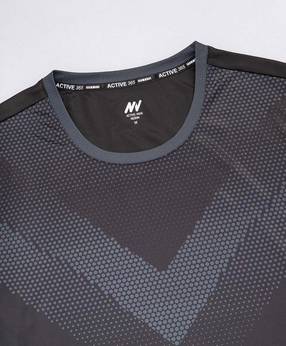 Polera deportiva hombre flecha