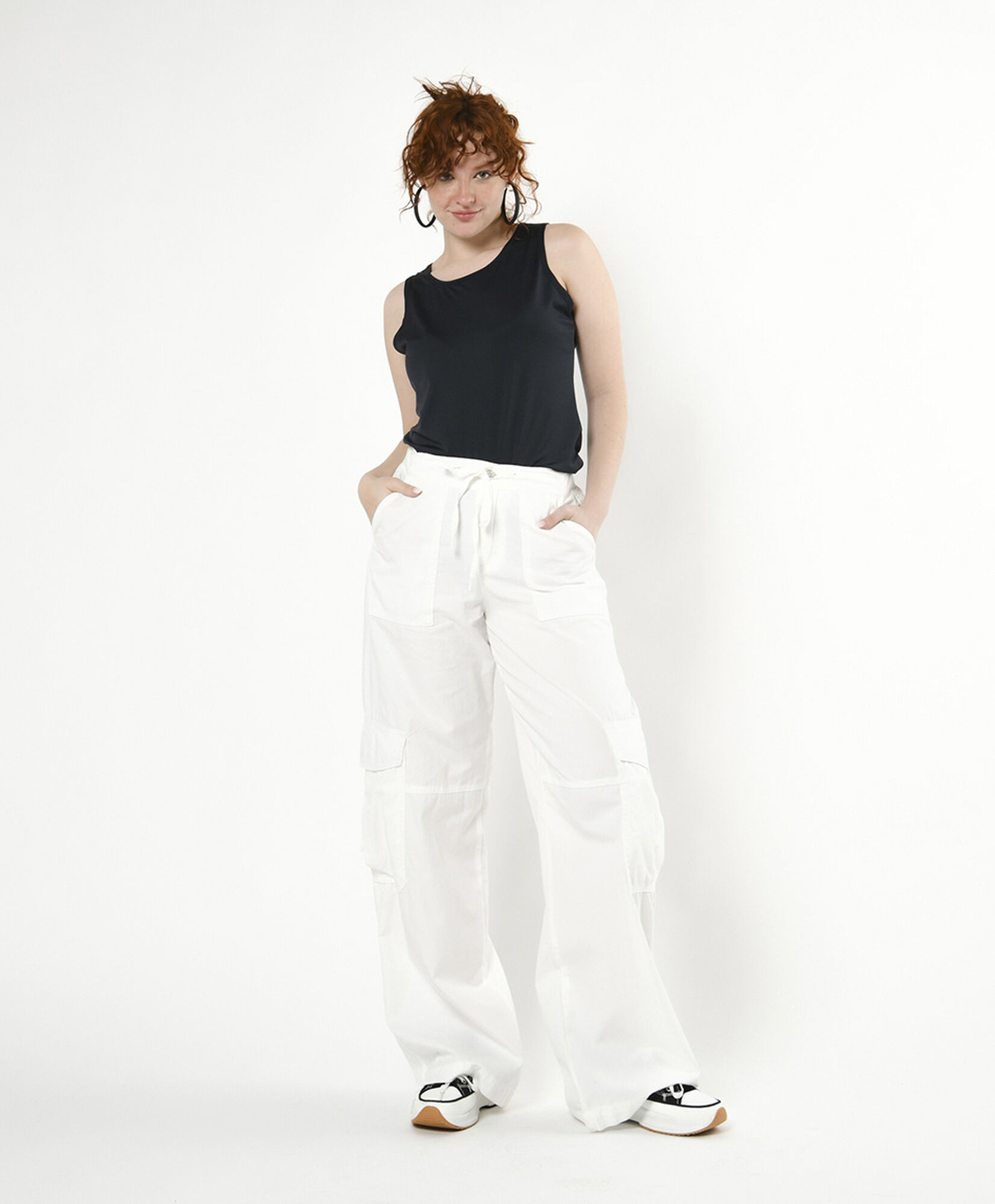 Pantalón mujer cargo lazo Pantalón mujer cargo lazo