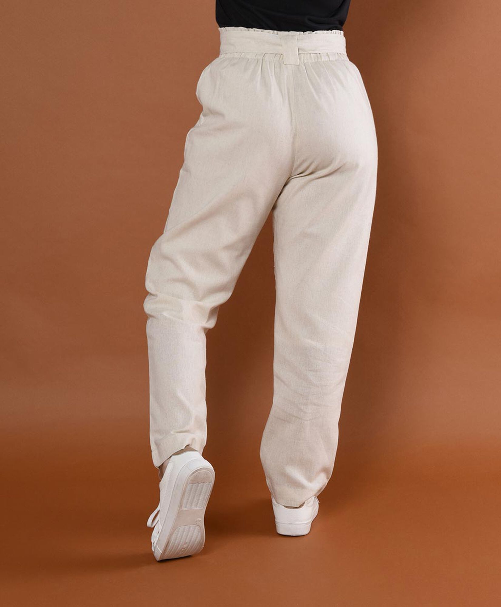 Pantalón tiro alto Pantalón tiro alto