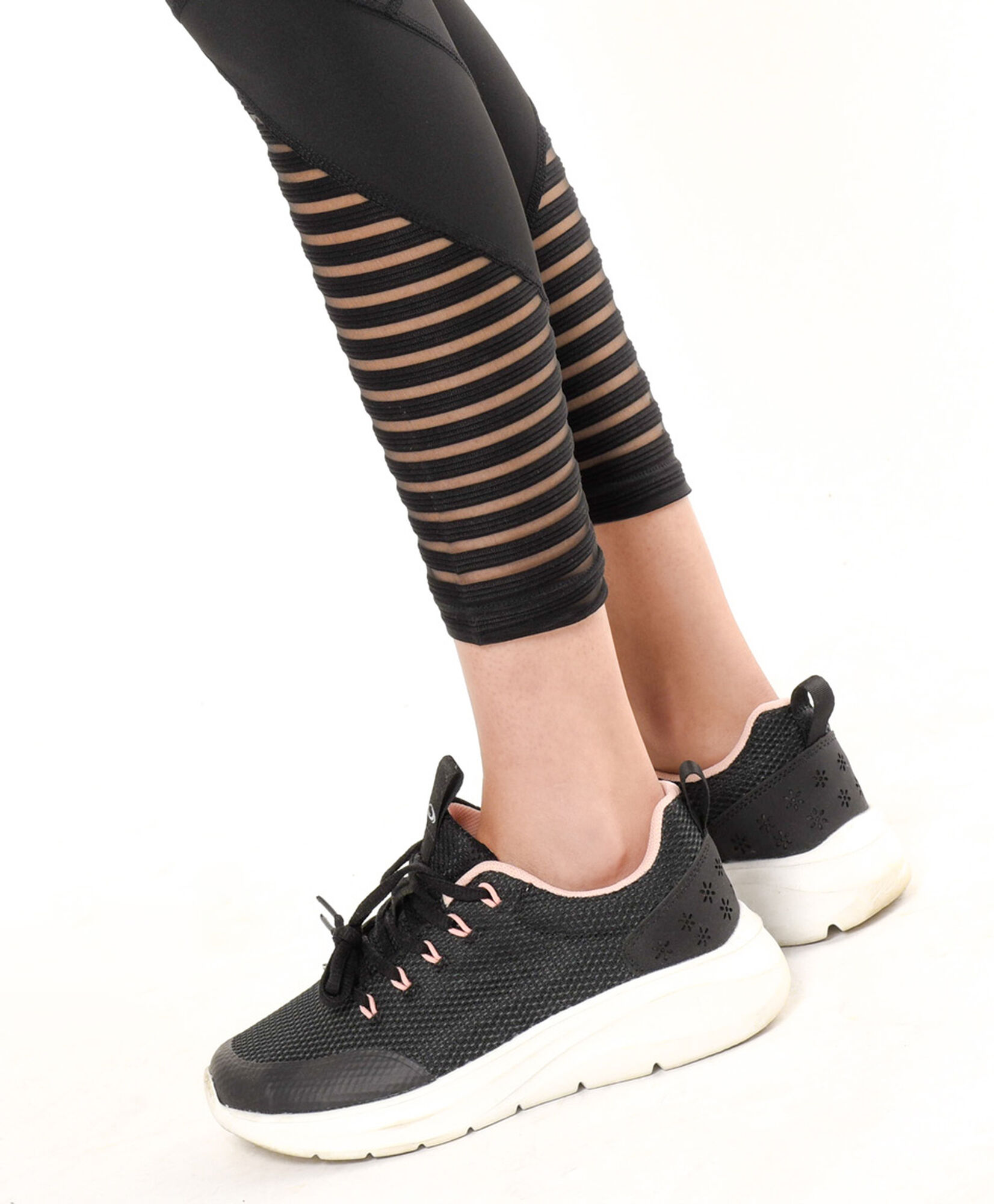 Calza deportiva mujer mesh líneas Calza deportiva mujer mesh líneas