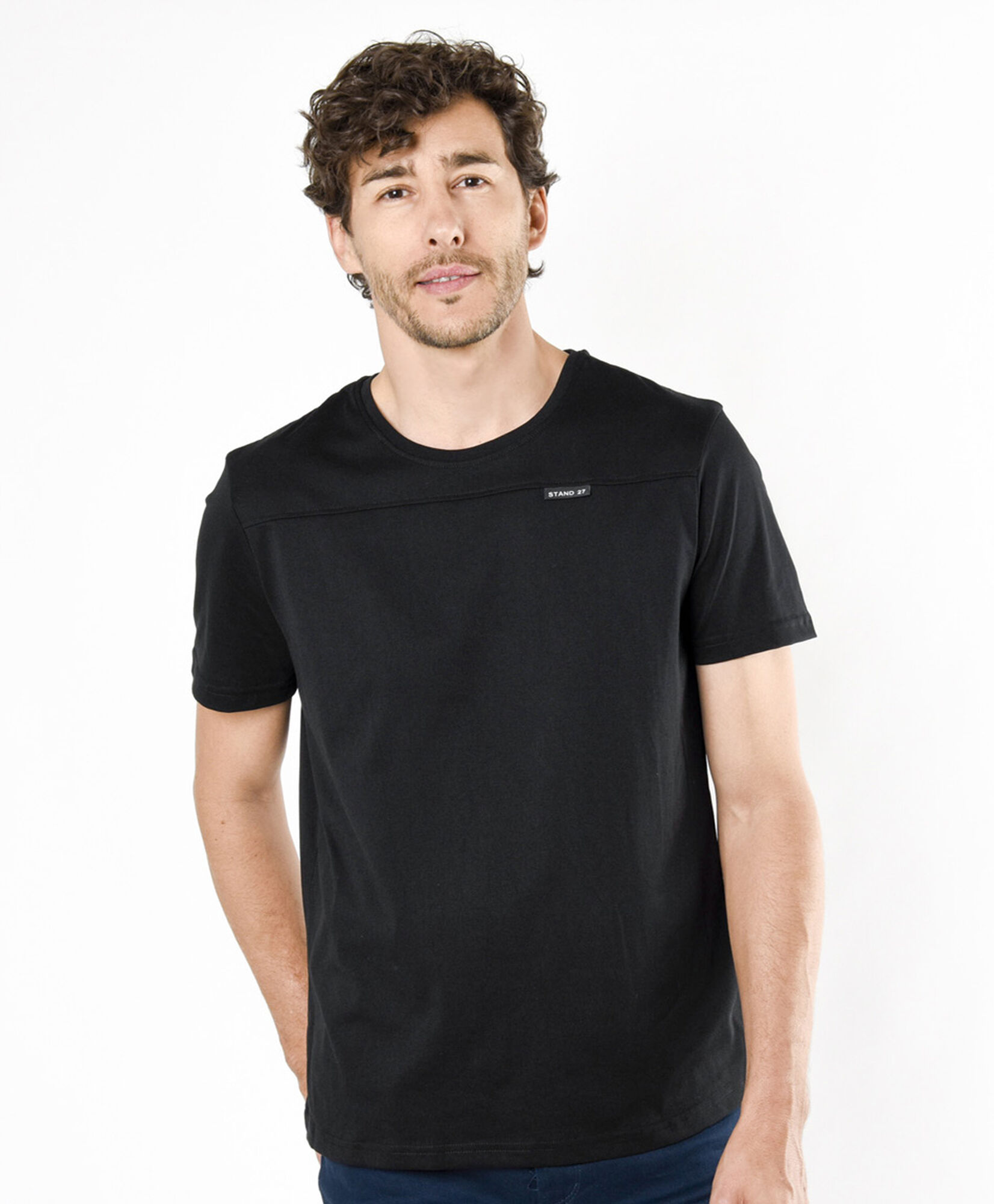 Polera hombre colores neutros mini etiqueta Polera hombre colores neutros mini etiqueta
