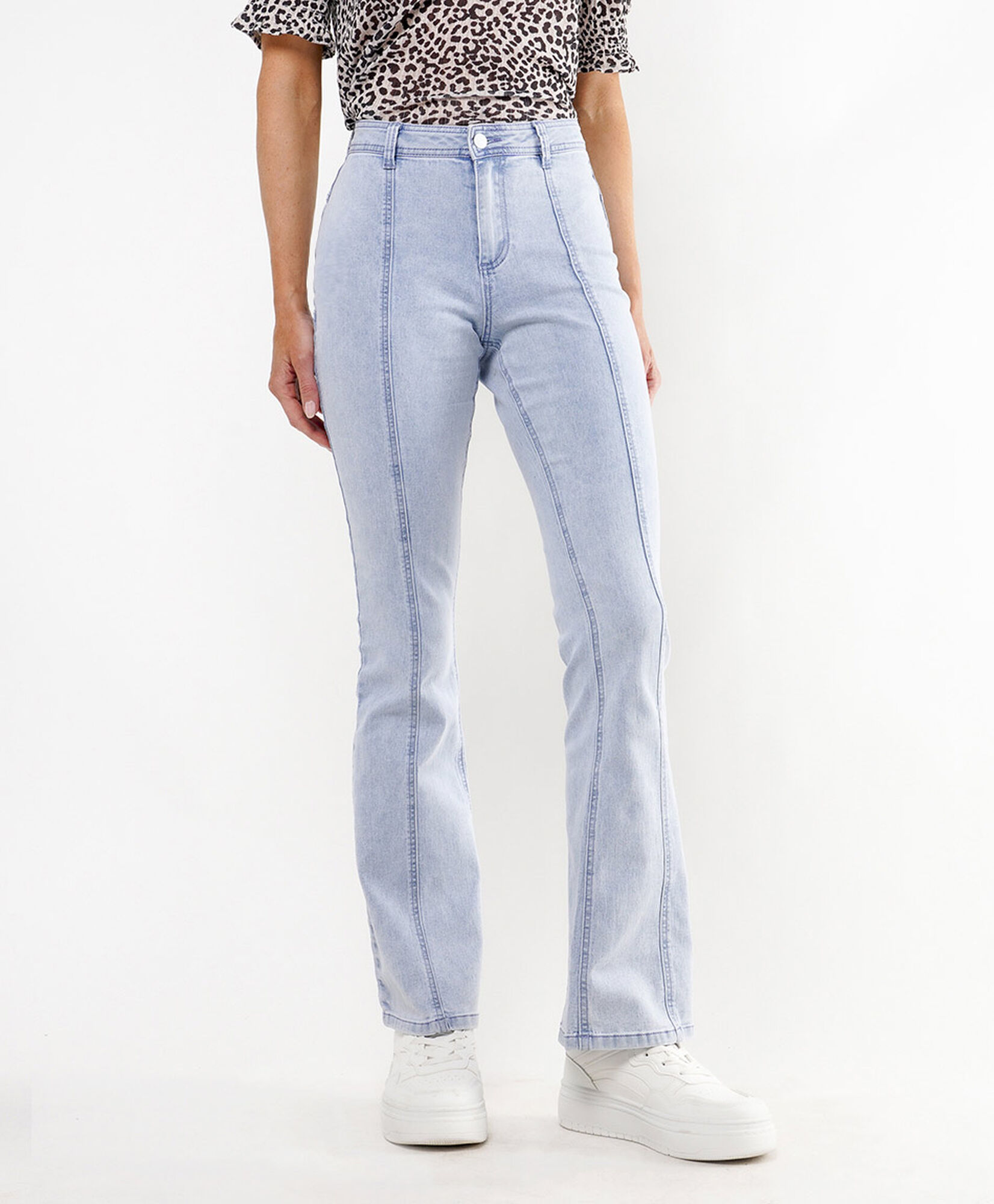 Jeans mujer bolsillos diseño estrella Jeans mujer bolsillos diseño estrella