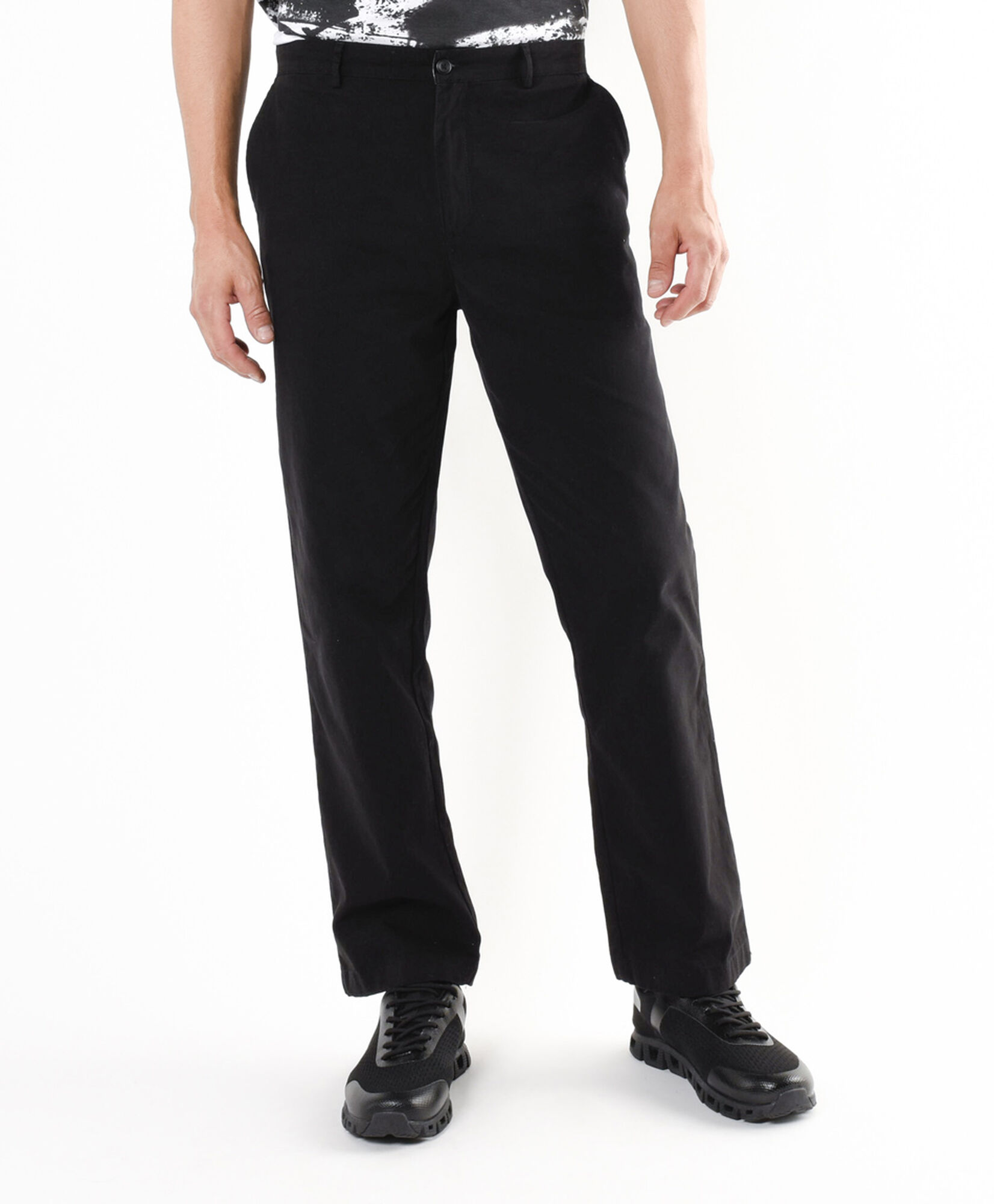 Pantalón hombre liso negro Pantalón hombre liso negro