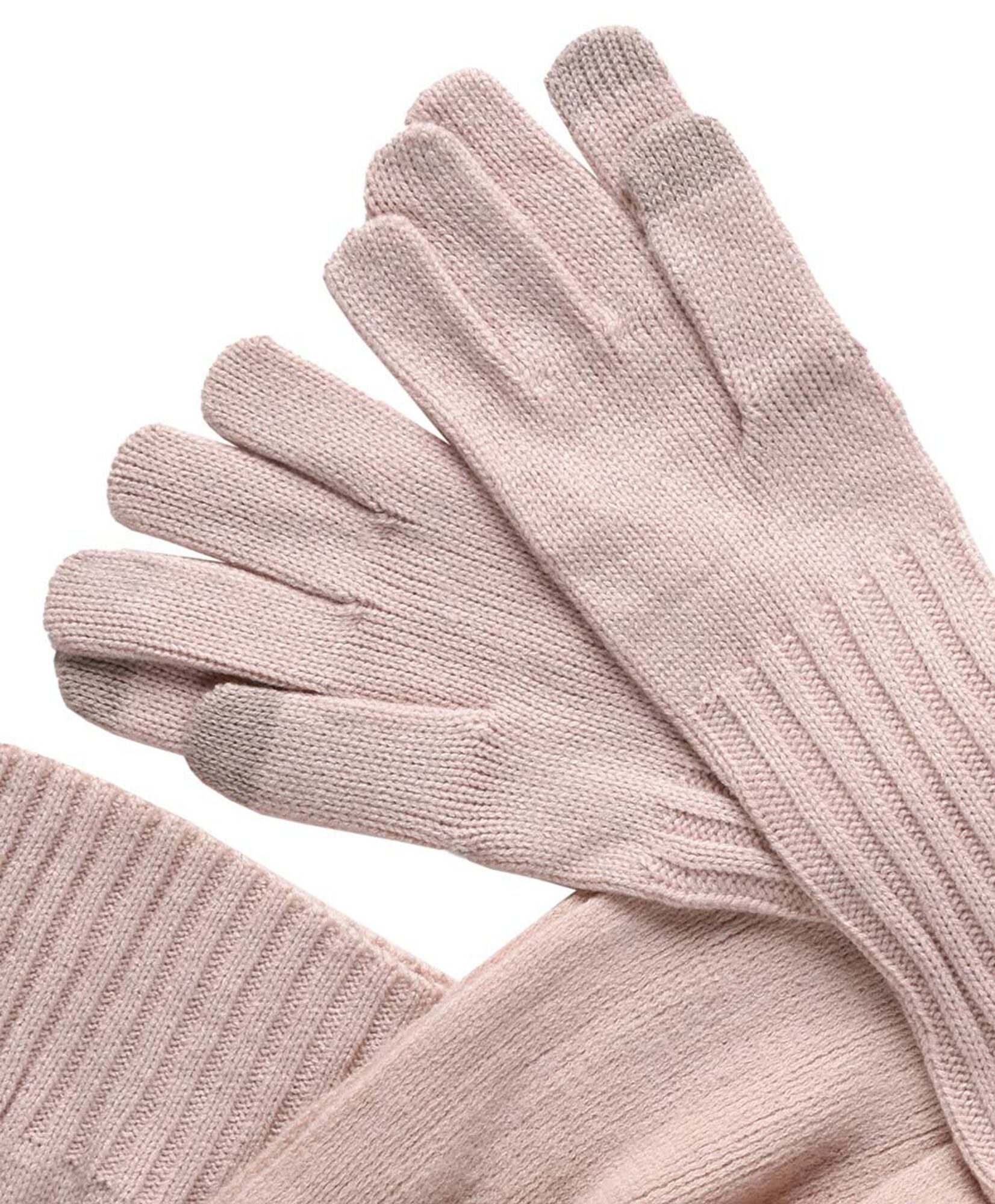 Set gorro + guantes + bufanda mujer rosado Set gorro + guantes + bufanda mujer rosado
