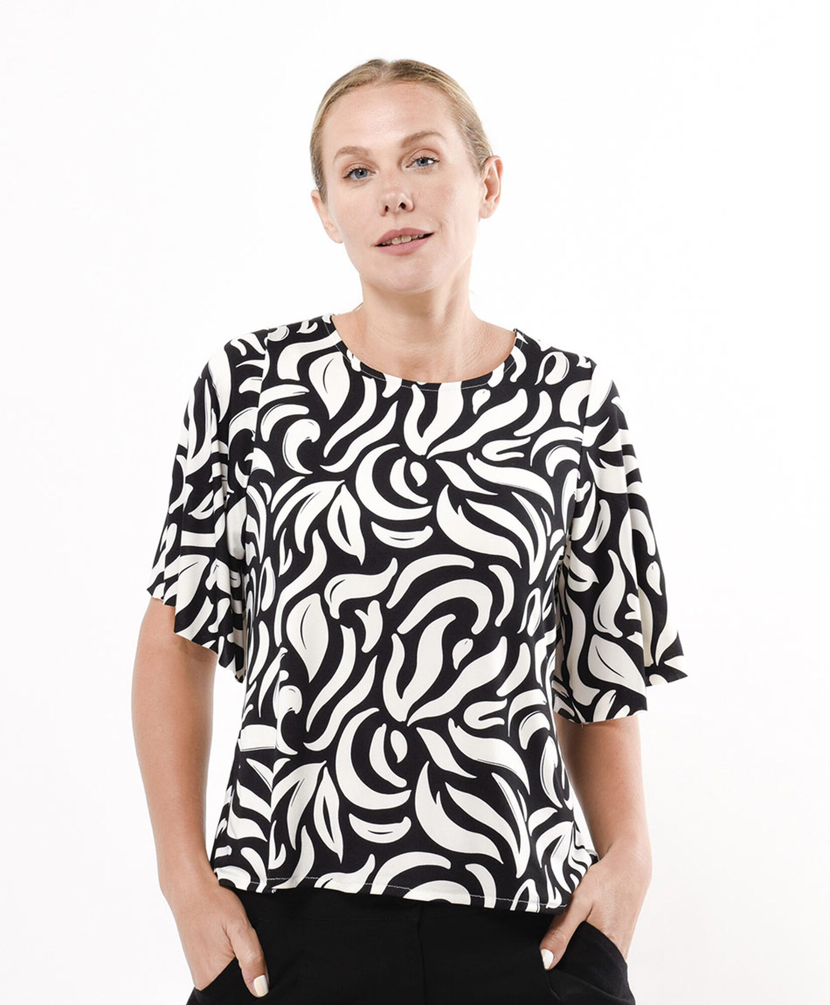 Polera mujer estampada bicolor Polera mujer estampada bicolor