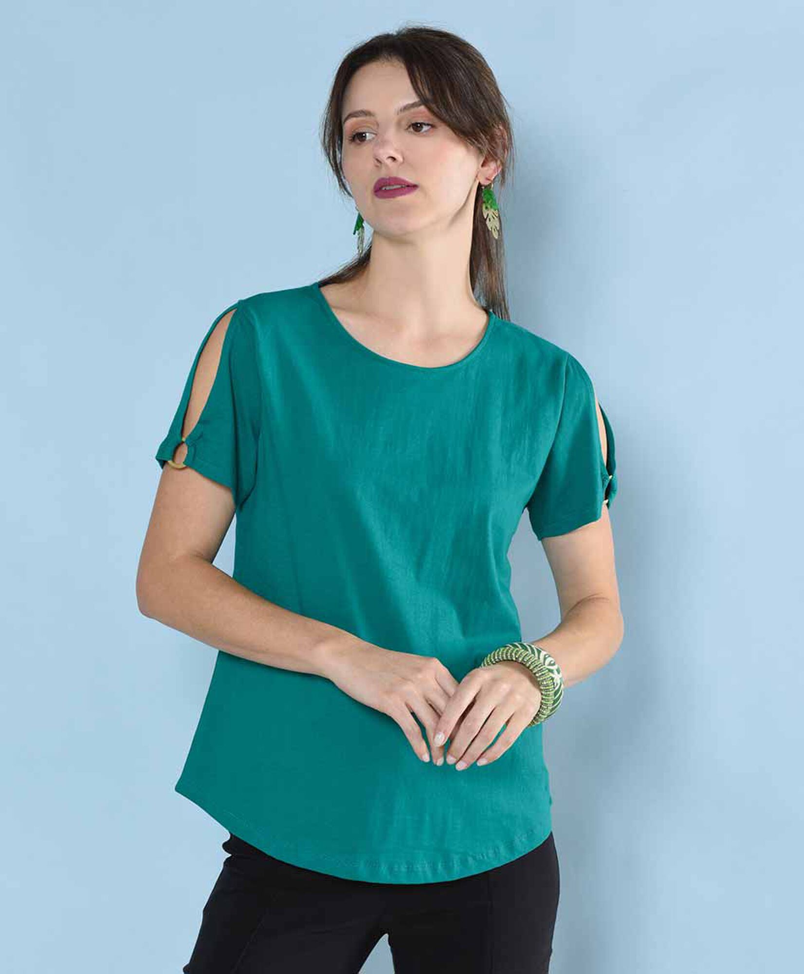 Polera manga corta cuello redondo Polera manga corta cuello redondo