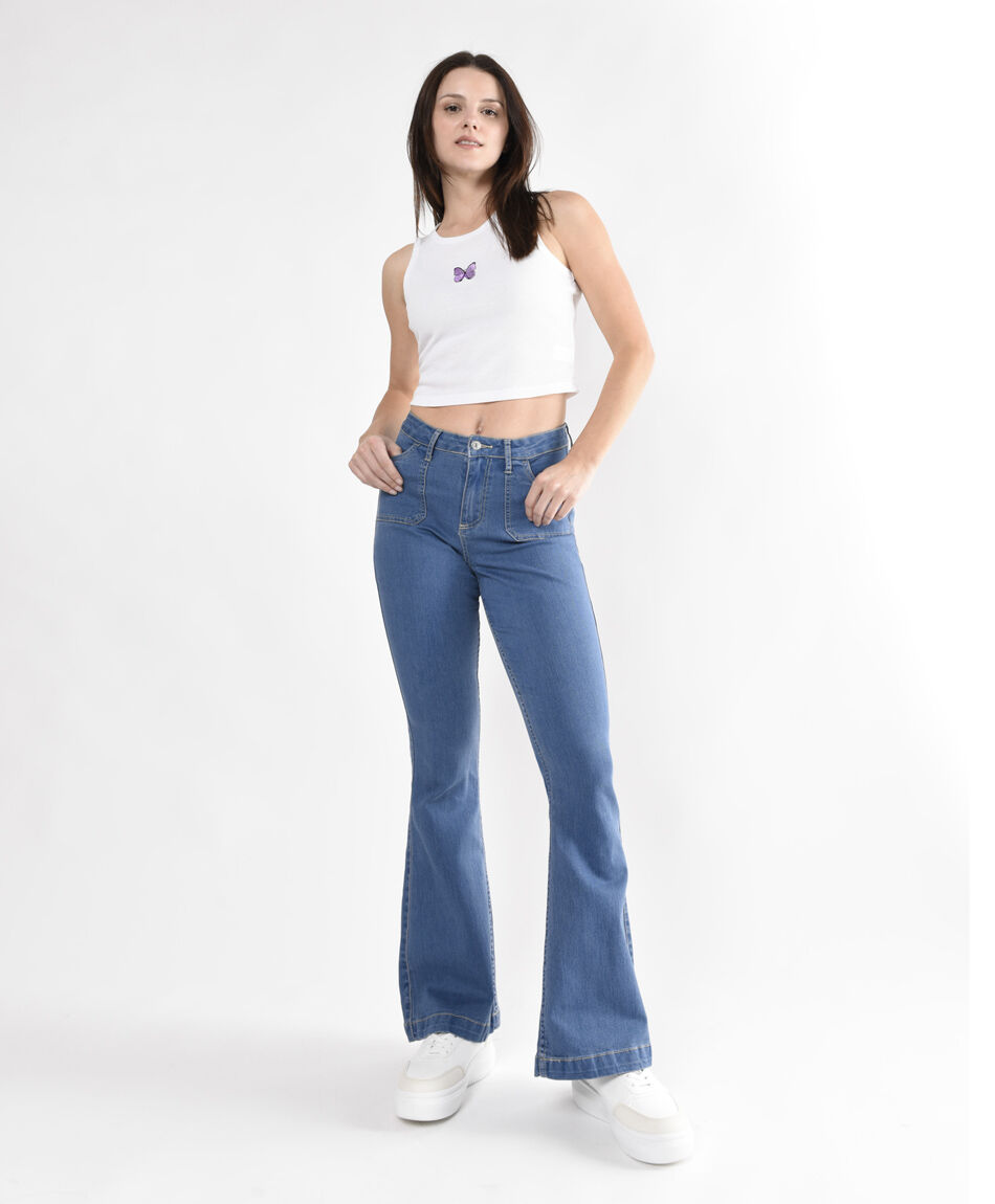 Jeans mujer bolsillos flare