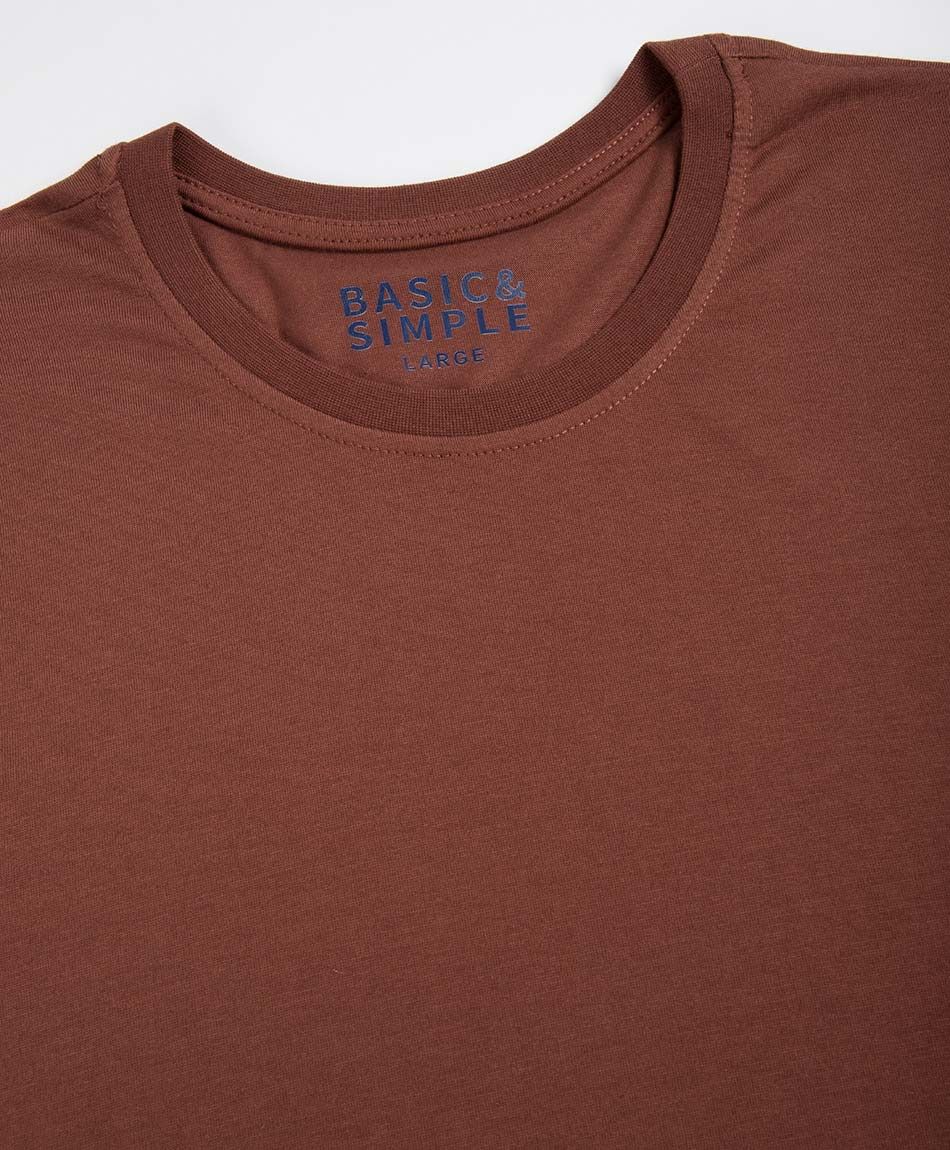 Polera hombre b&aacute;sica bordado manga