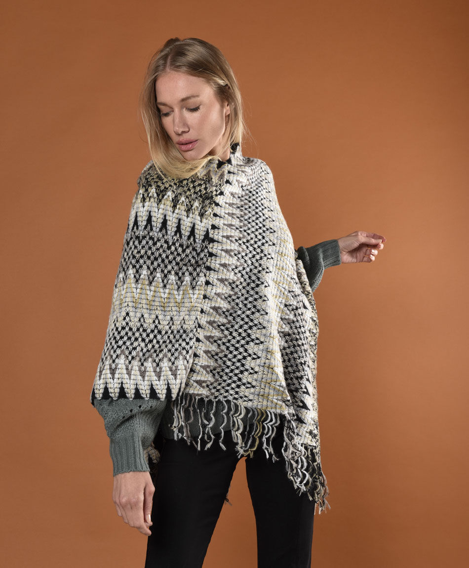 Poncho zigzag