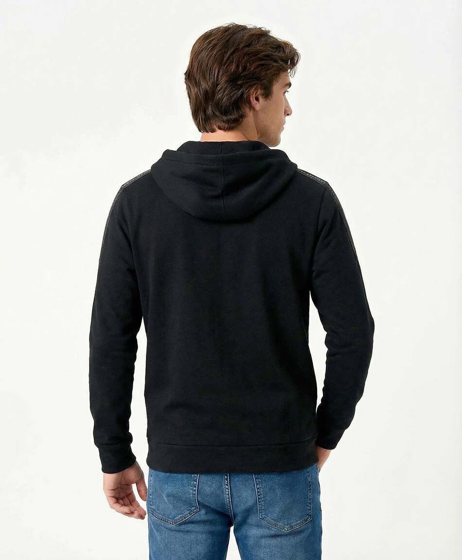 Poler&oacute;n deportivo hombre black night