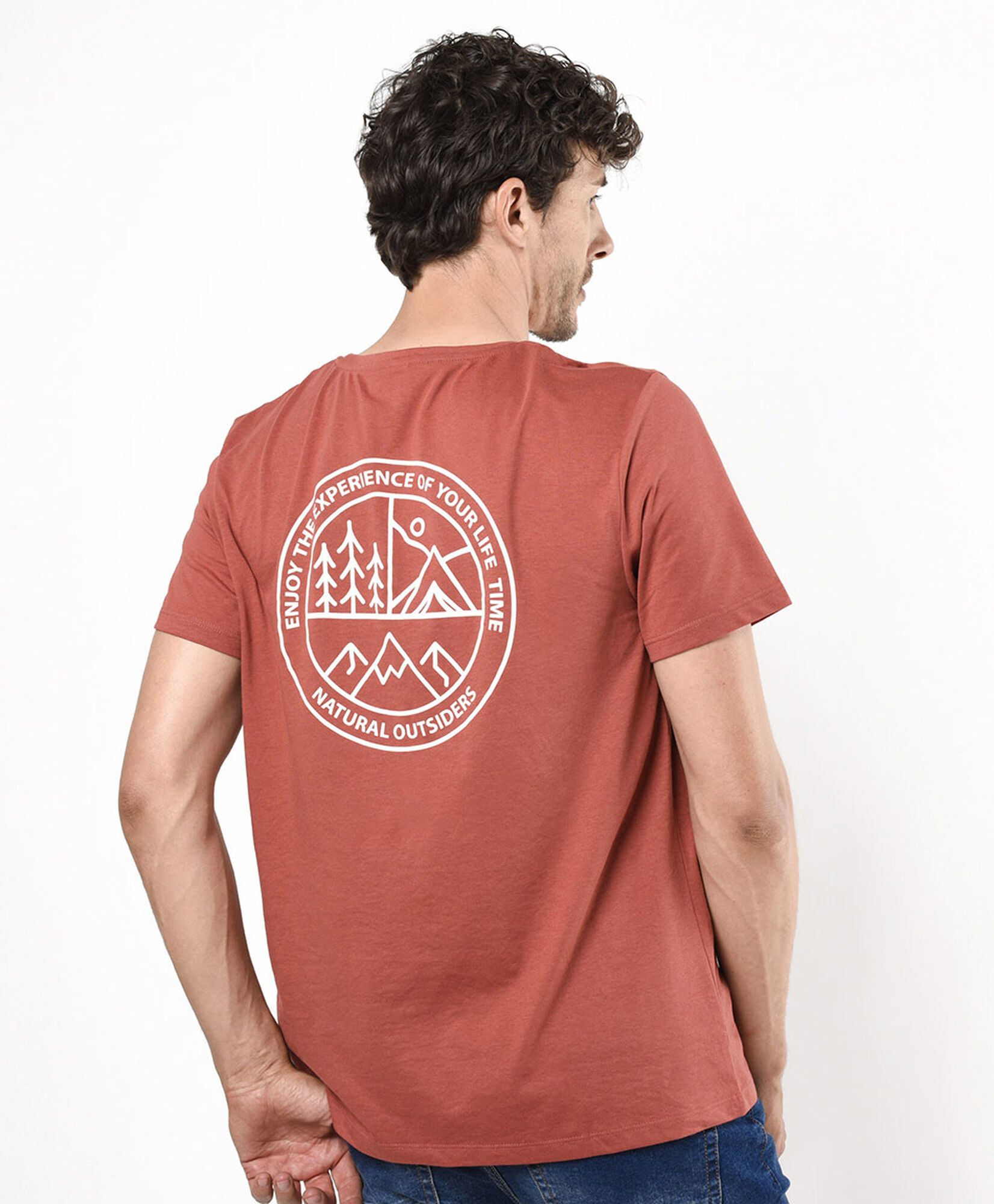Polera hombre doble estampado montañas Polera hombre doble estampado montañas