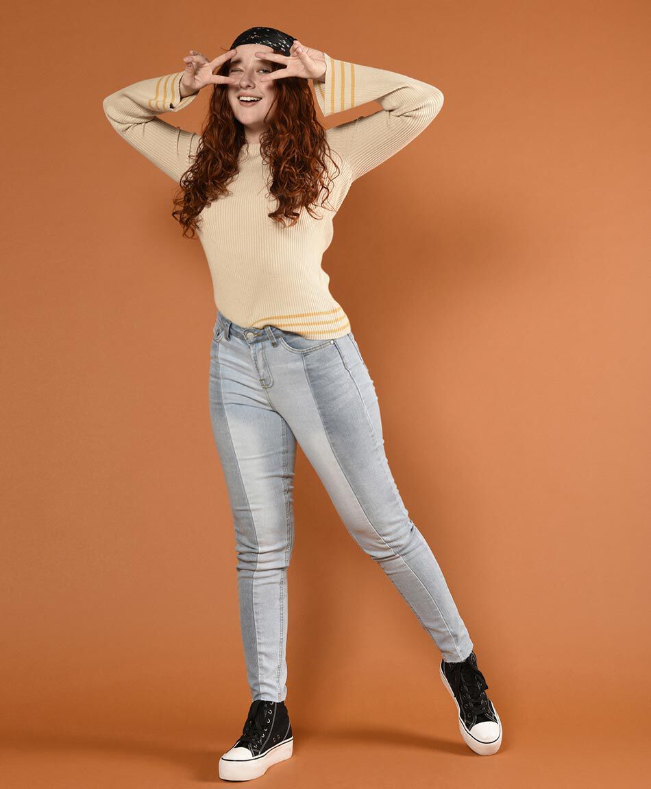 Jeans tiro alto skinny fit