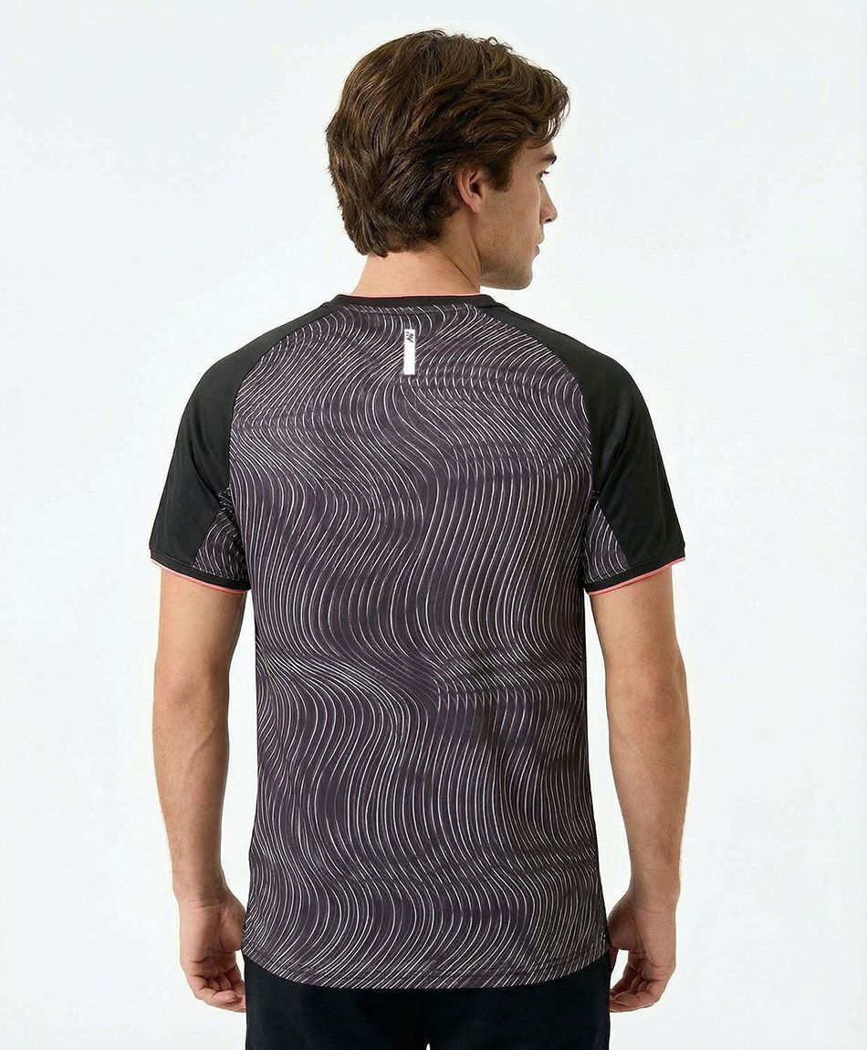 Polera deportiva hombre print ondas