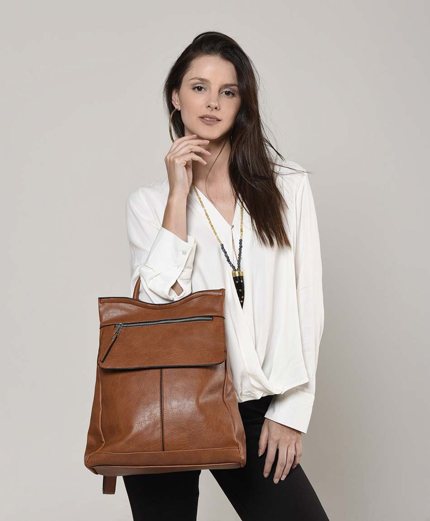 Mochila mujer formal con tapa Mochila mujer formal con tapa