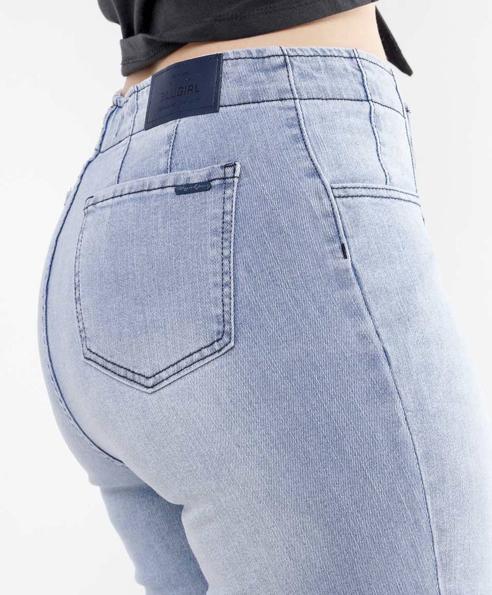 Jeans mujer pinzas delanteras flare Jeans mujer pinzas delanteras flare