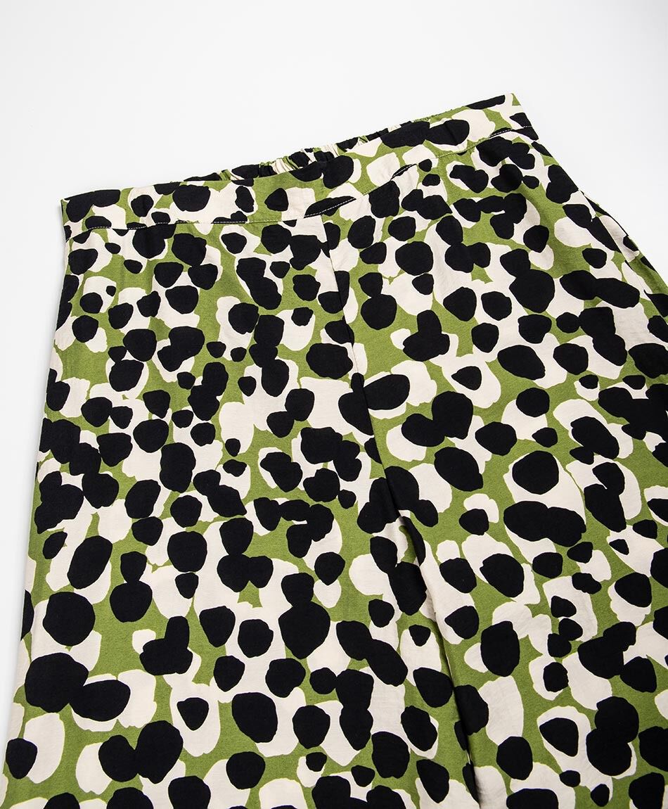 Pantal&oacute;n mujer c&iacute;rculos
