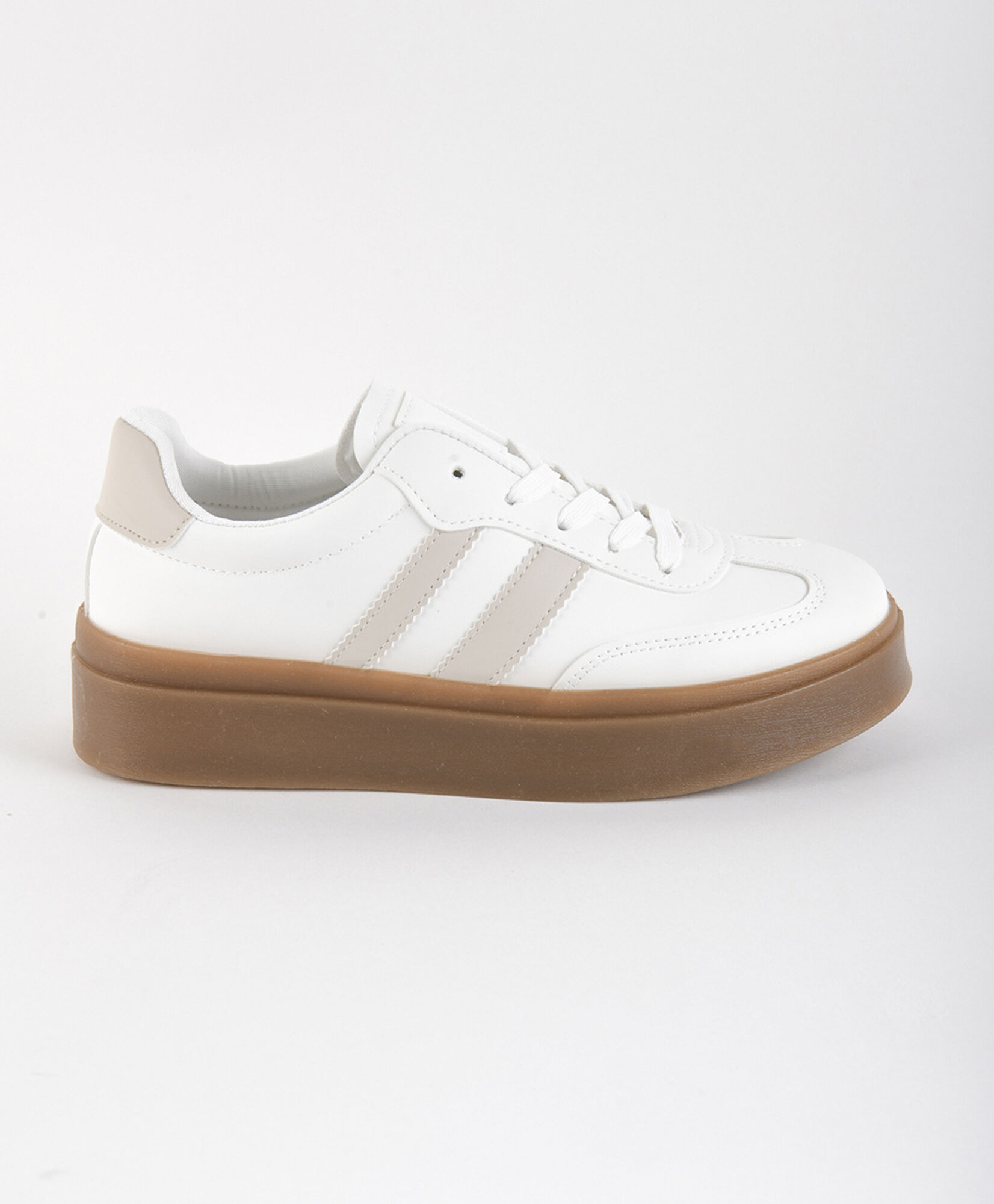 Zapatilla mujer vintage white Zapatilla mujer vintage white