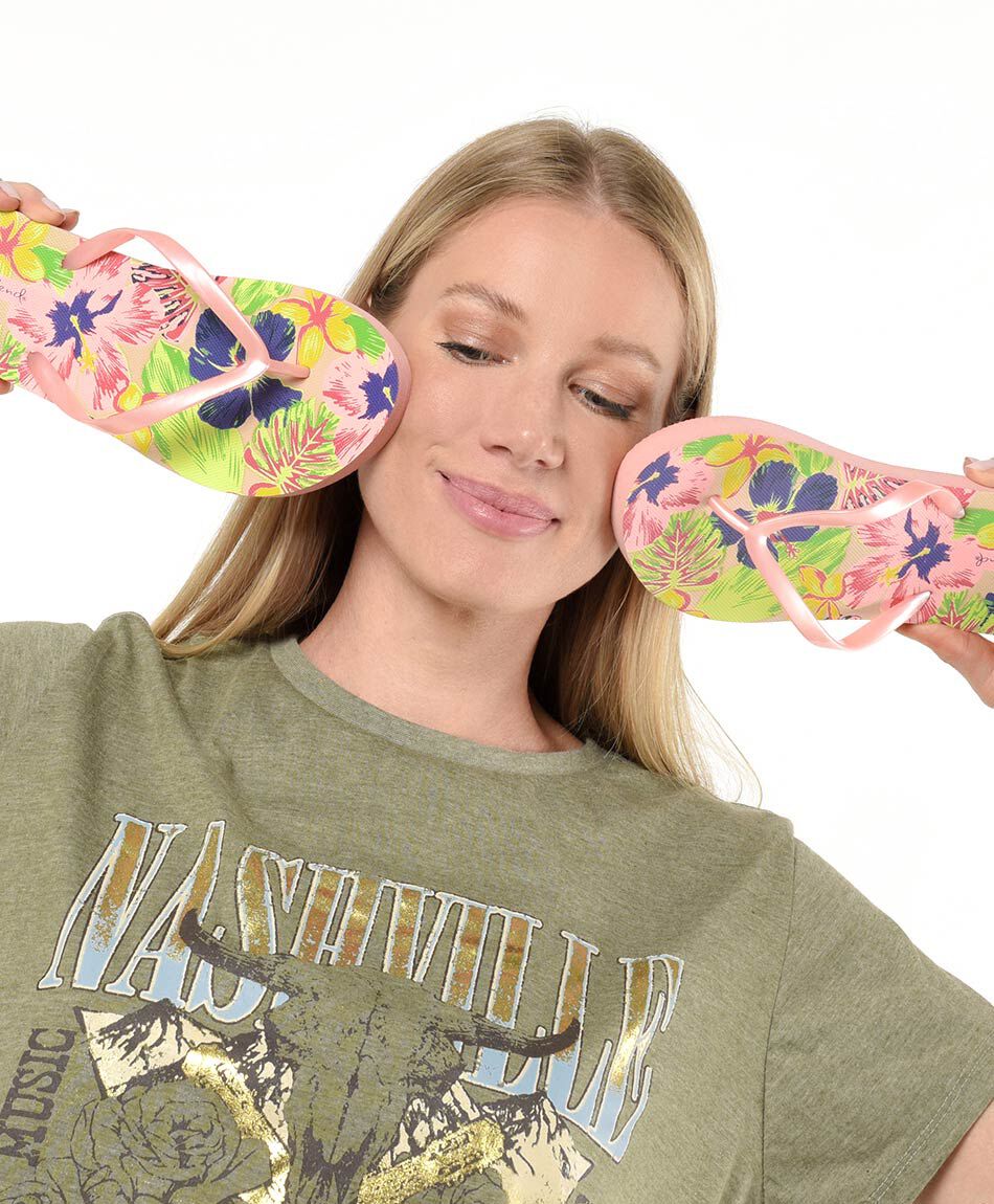 Hawaiana mujer floreada