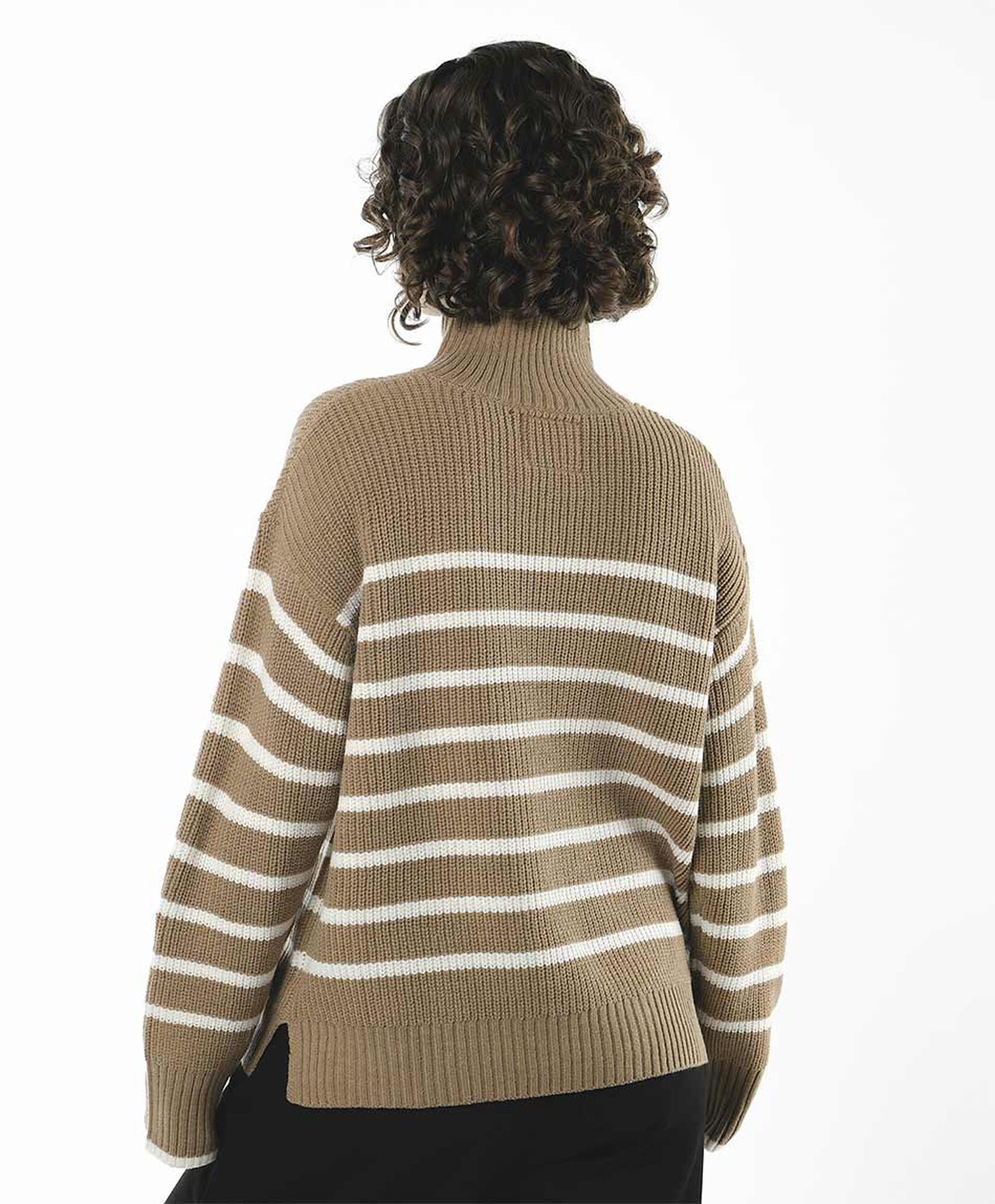 Sweater mujer líneas cuello alto Sweater mujer líneas cuello alto