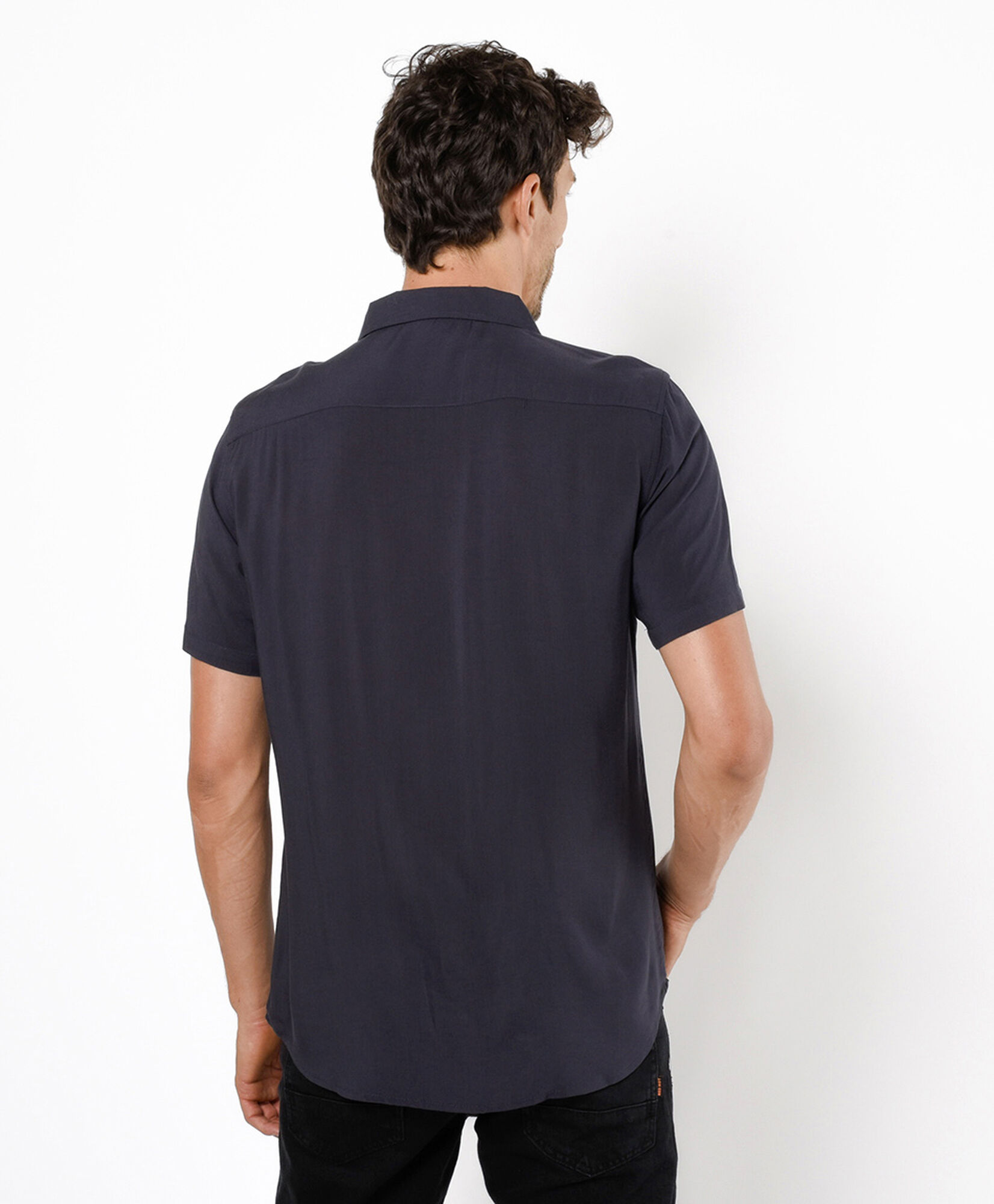 Camisa hombre lisa colores neutros Camisa hombre lisa colores neutros