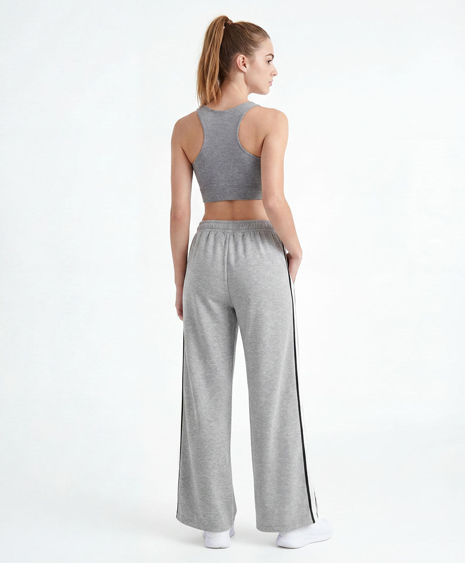 Pantal&oacute;n deportivo mujer gris flare