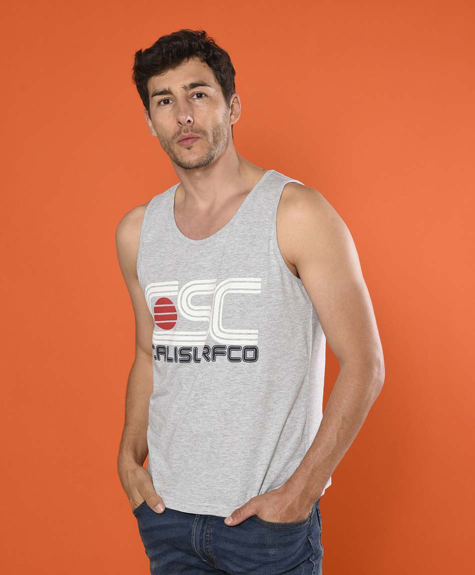 Polera sin mangas cuello redondo Polera sin mangas cuello redondo
