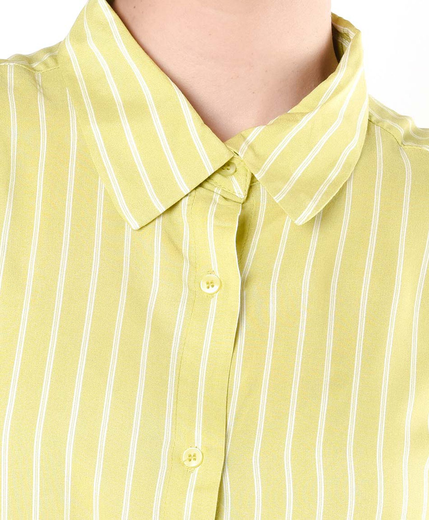 Blusa mujer líneas bolsillos Blusa mujer líneas bolsillos
