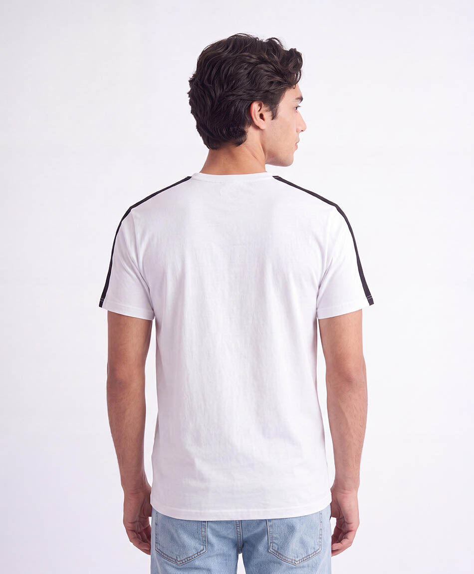 Polera hombre contraste l&iacute;neas