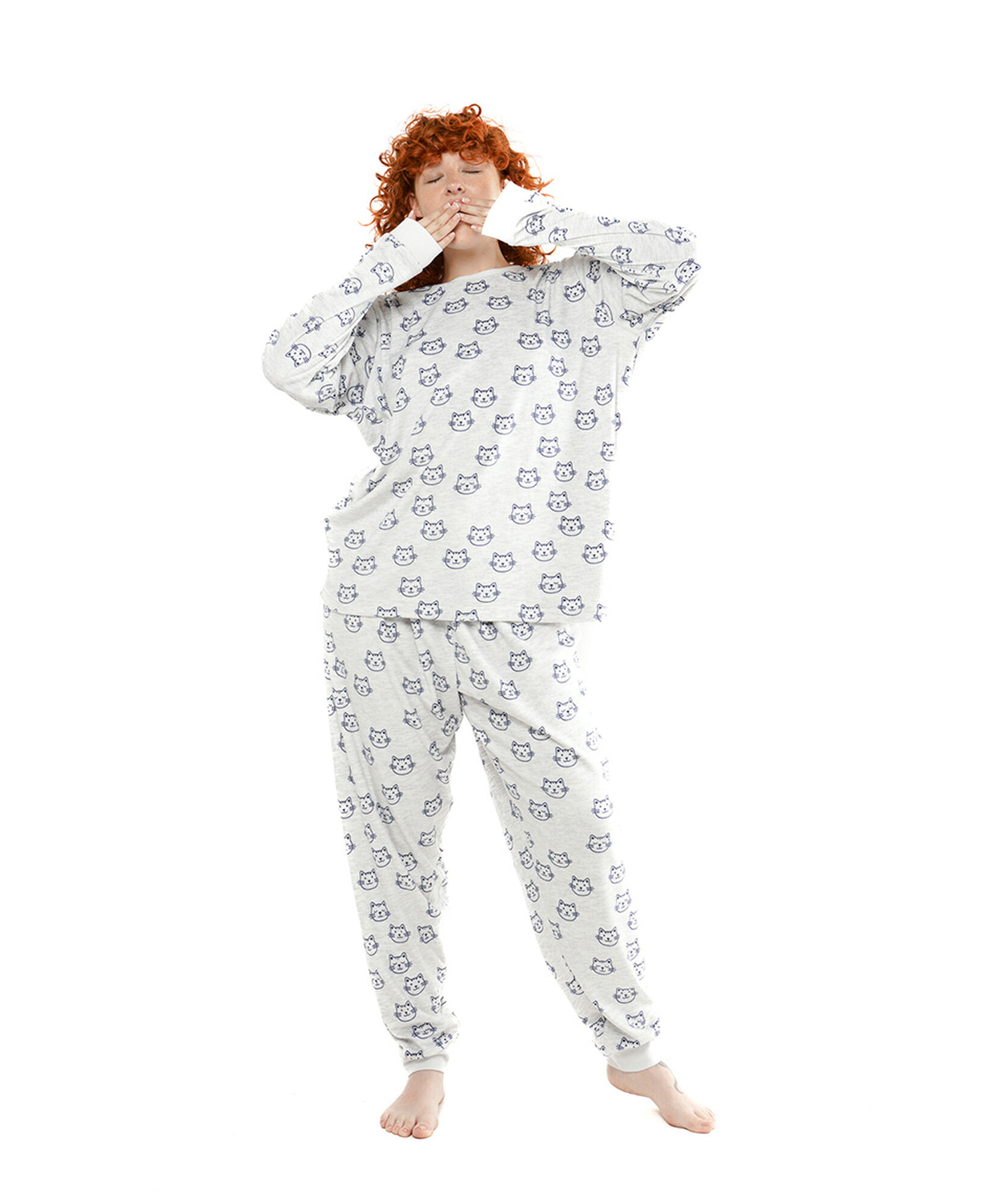 Pijama mujer micropolar gatitos Pijama mujer micropolar gatitos