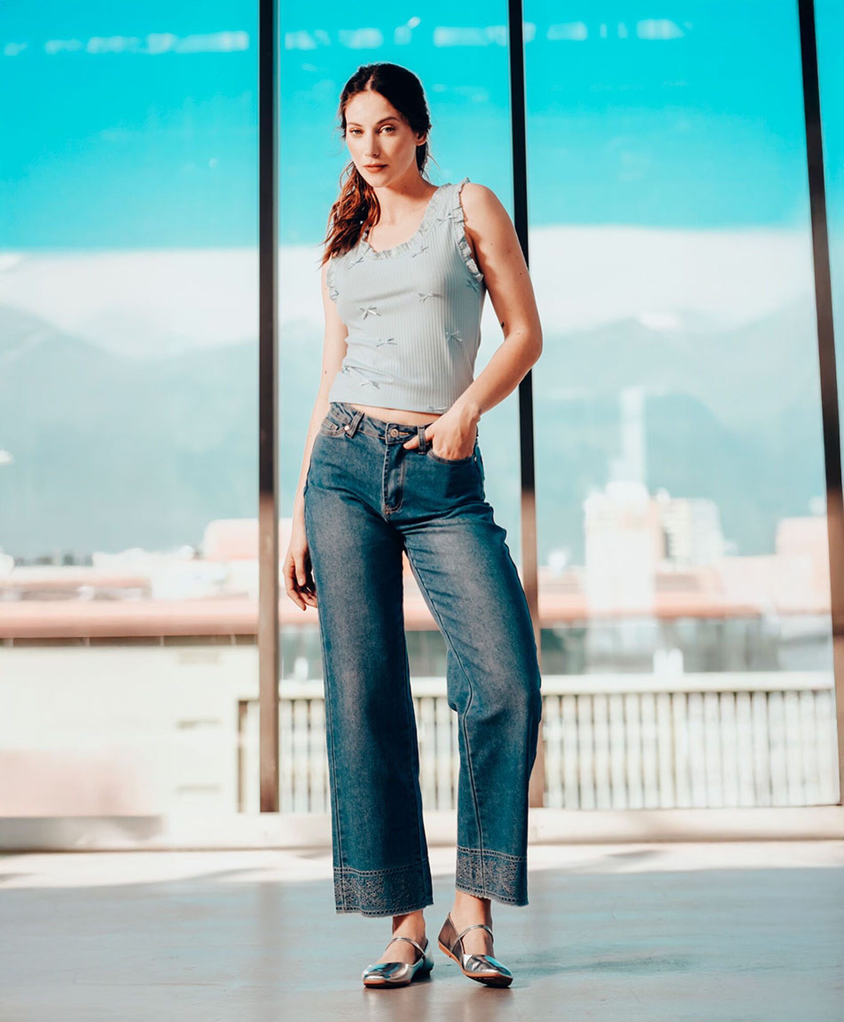 Jeans mujer basta bordada wide Jeans mujer basta bordada wide