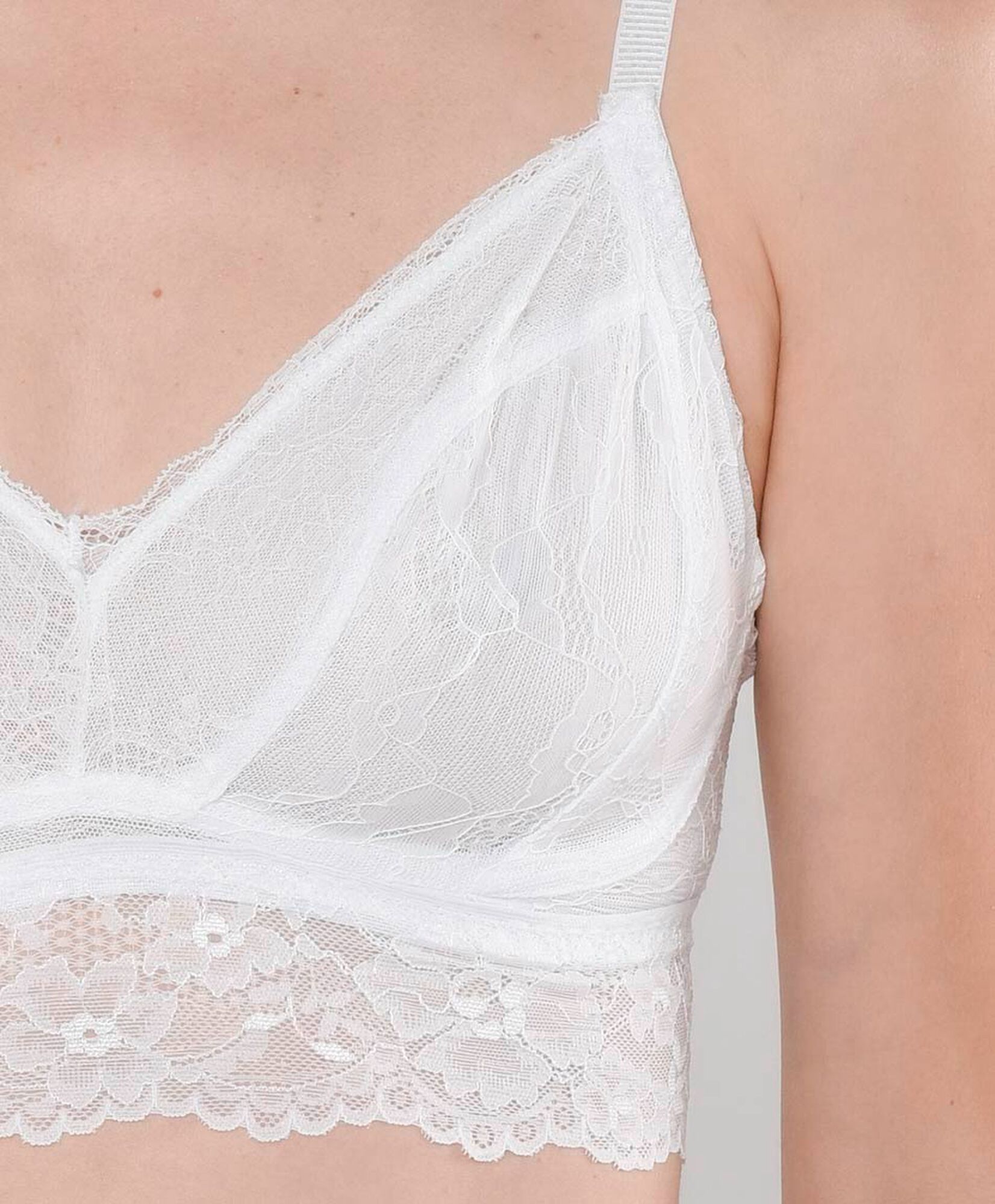 Bralette mujer encaje translúcido escote en v Bralette mujer encaje translúcido escote en v
