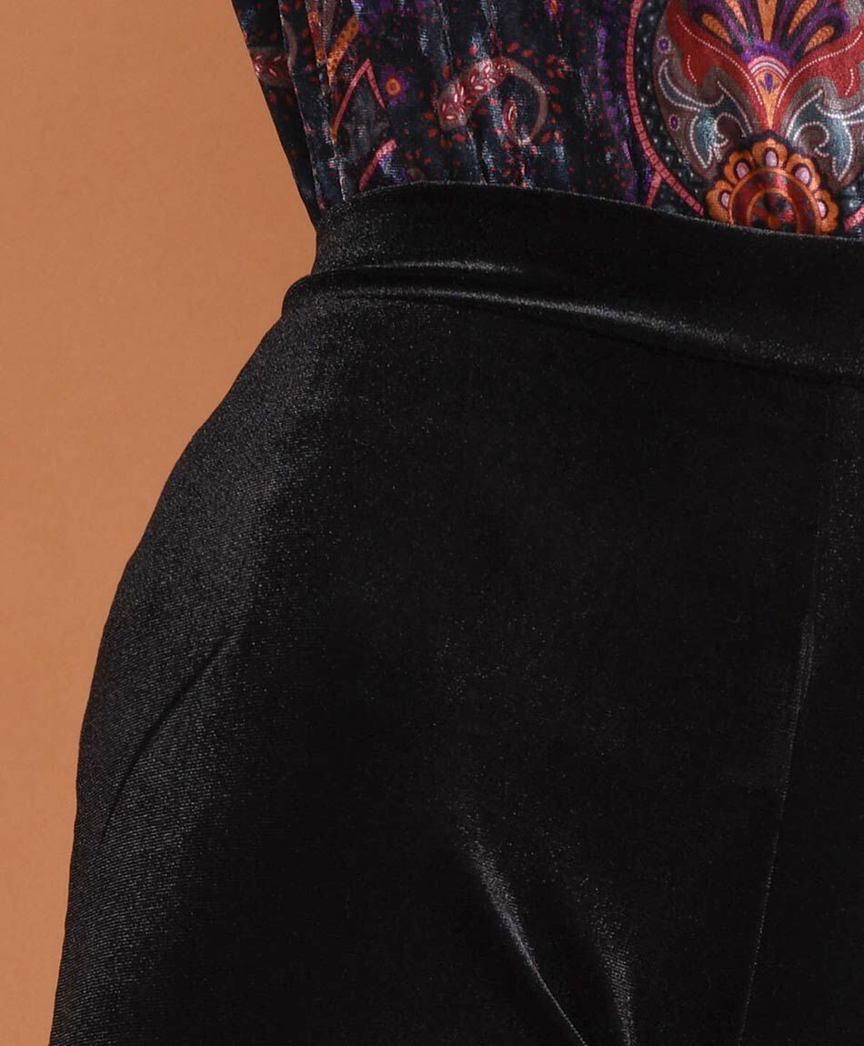 Pantal&oacute;n mujer velvet flare