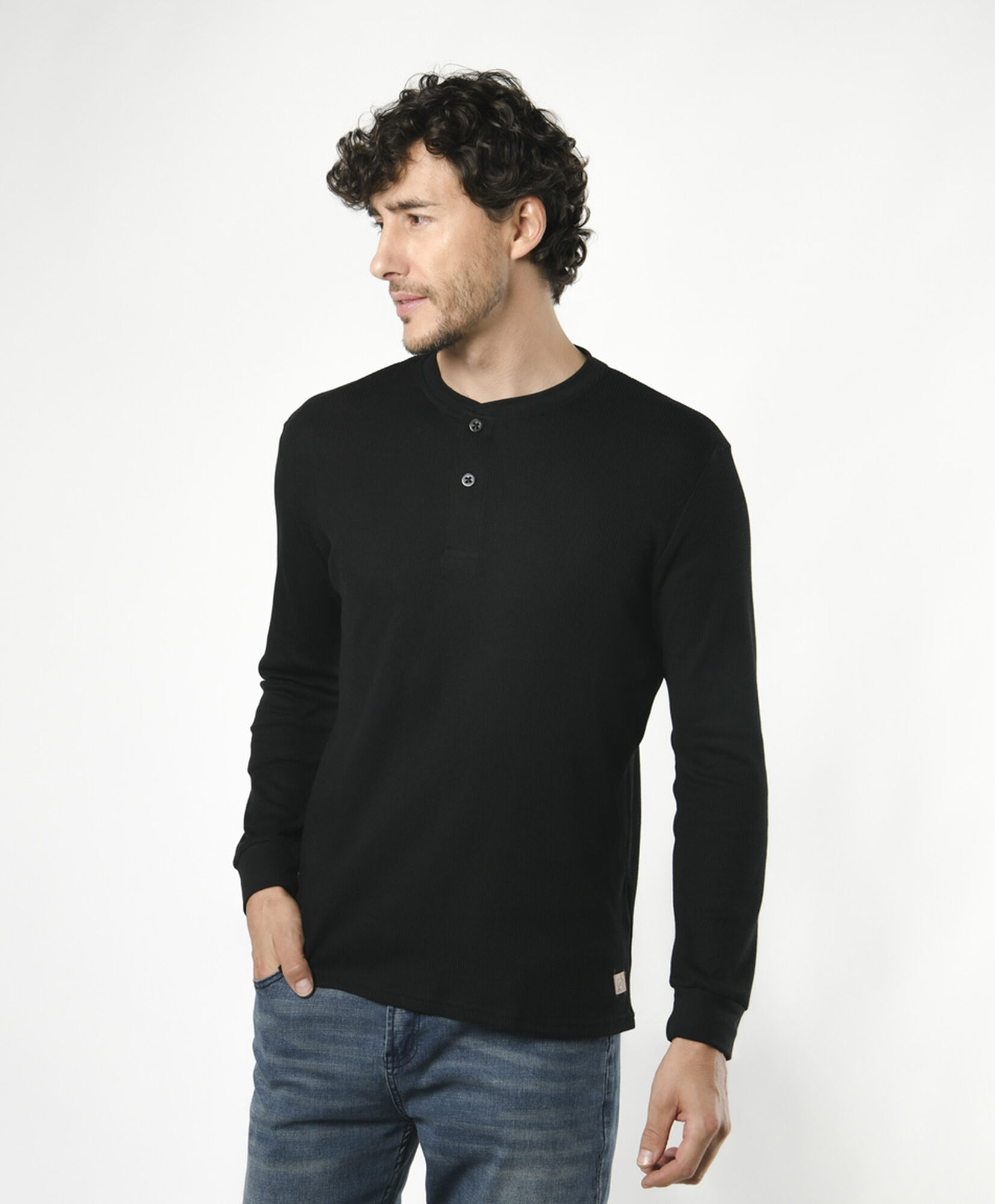 Polera hombre básica negra botones Polera hombre básica negra botones