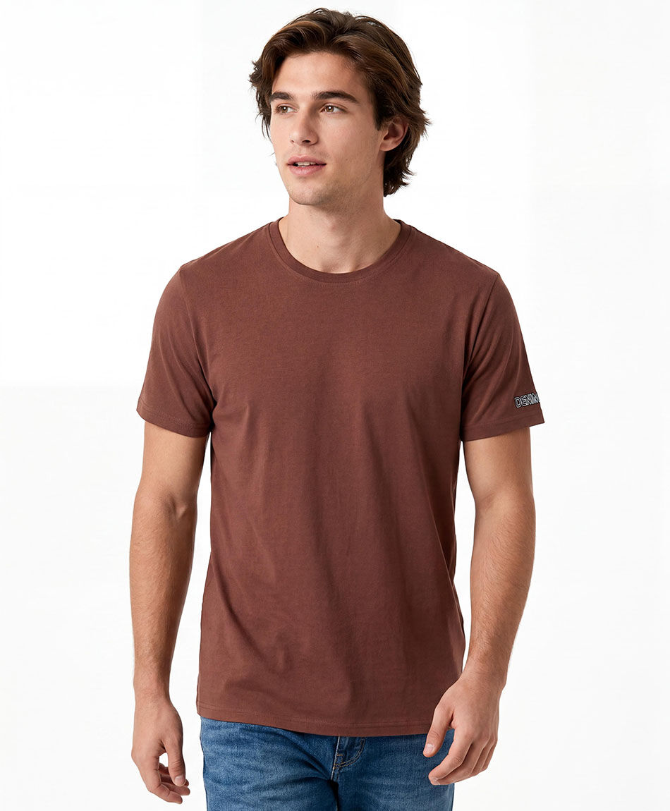 Polera hombre b&aacute;sica bordado manga