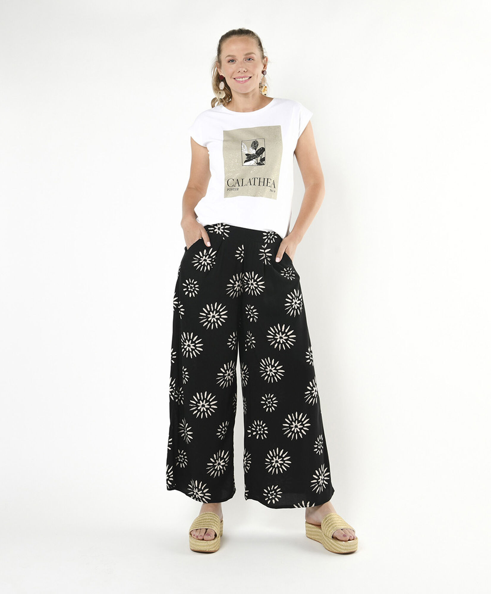 Pantalón mujer flores y líneas Pantalón mujer flores y líneas