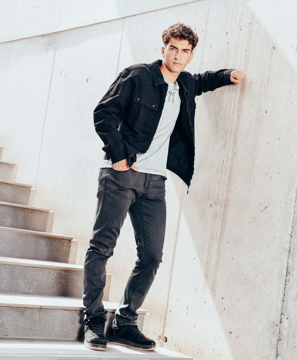 Jeans hombre gris skinny