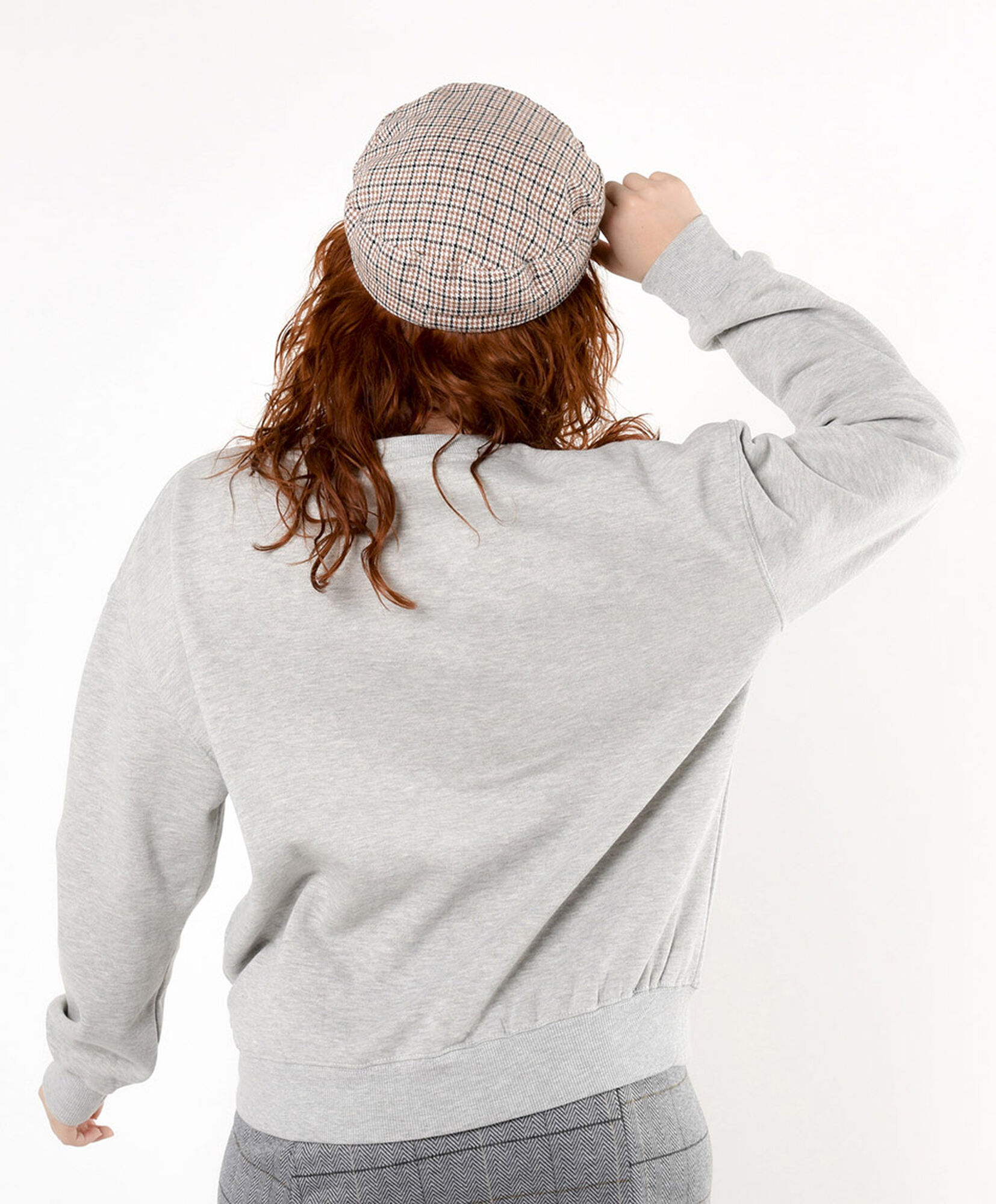 Polerón mujer flores bordadas Polerón mujer flores bordadas