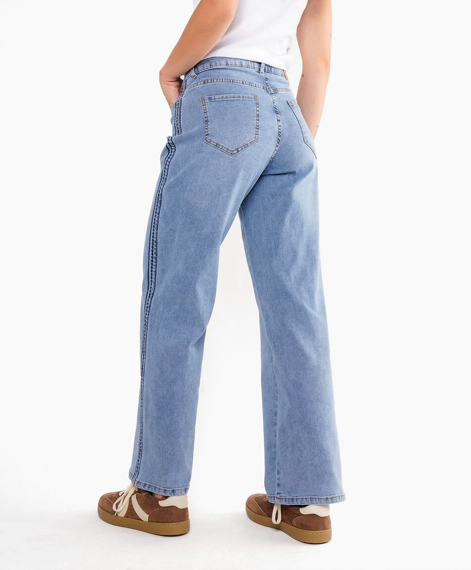 Jeans mujer  wide leg bordado lateral