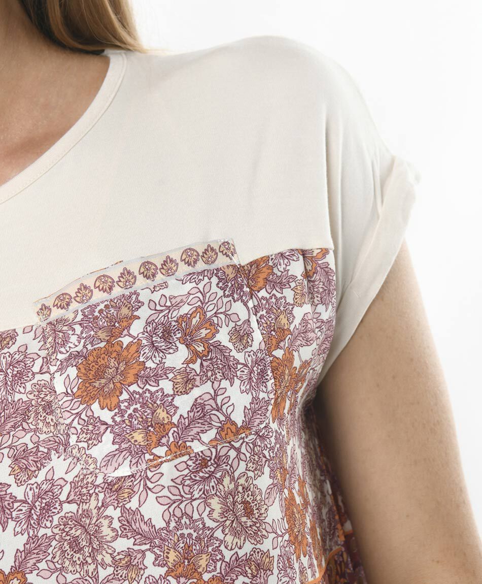 Polera mujer floral bolsillo