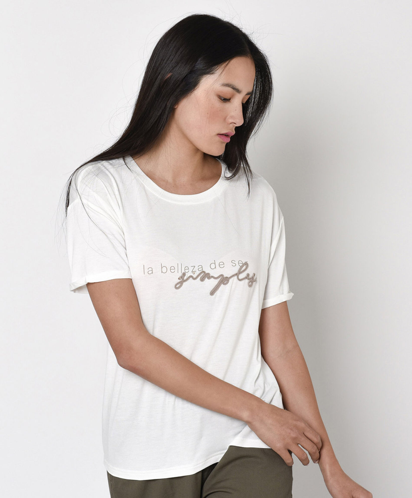 Polera mujer mensaje bordado Polera mujer mensaje bordado