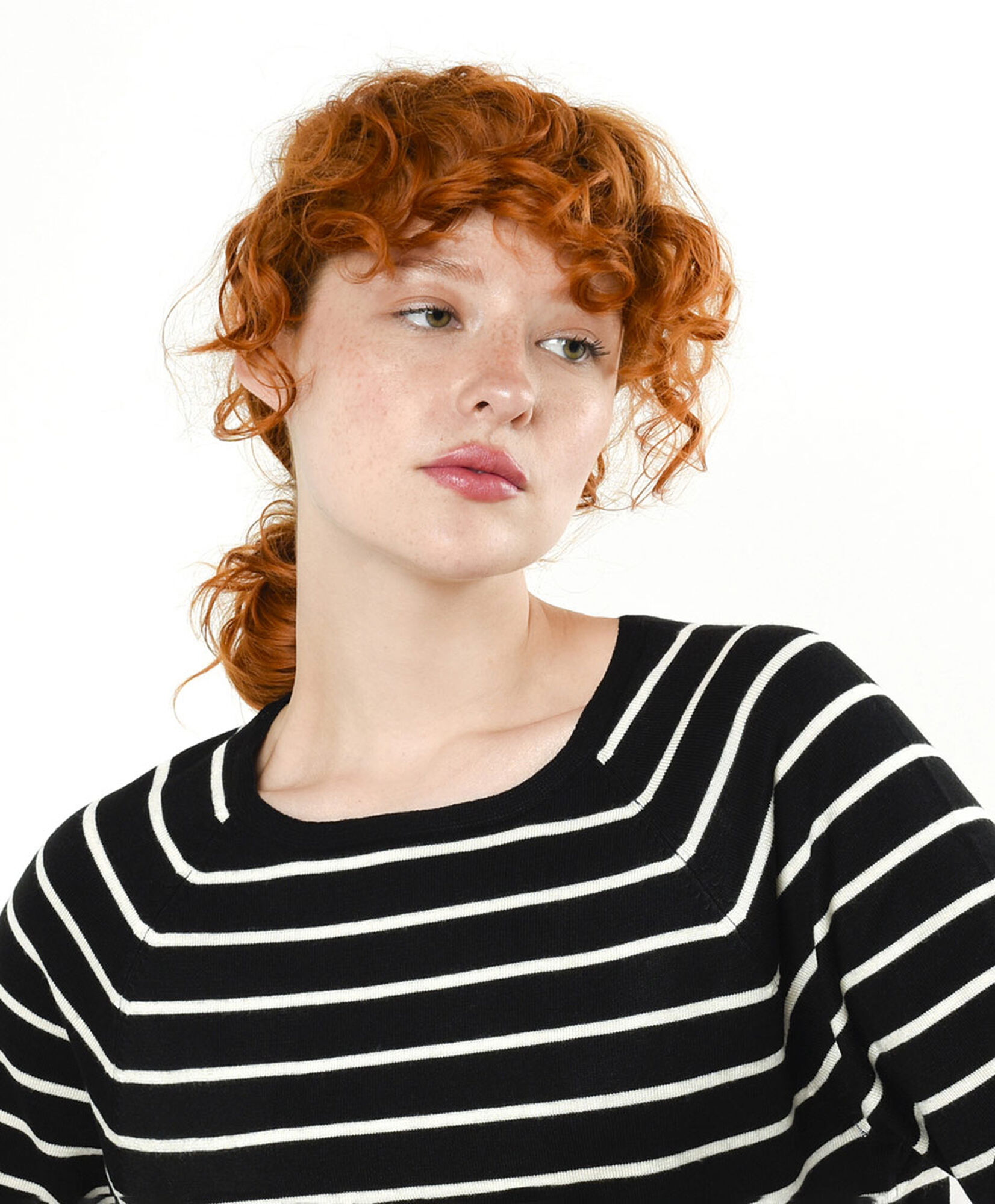 Sweater mujer líneas manga corta Sweater mujer líneas manga corta