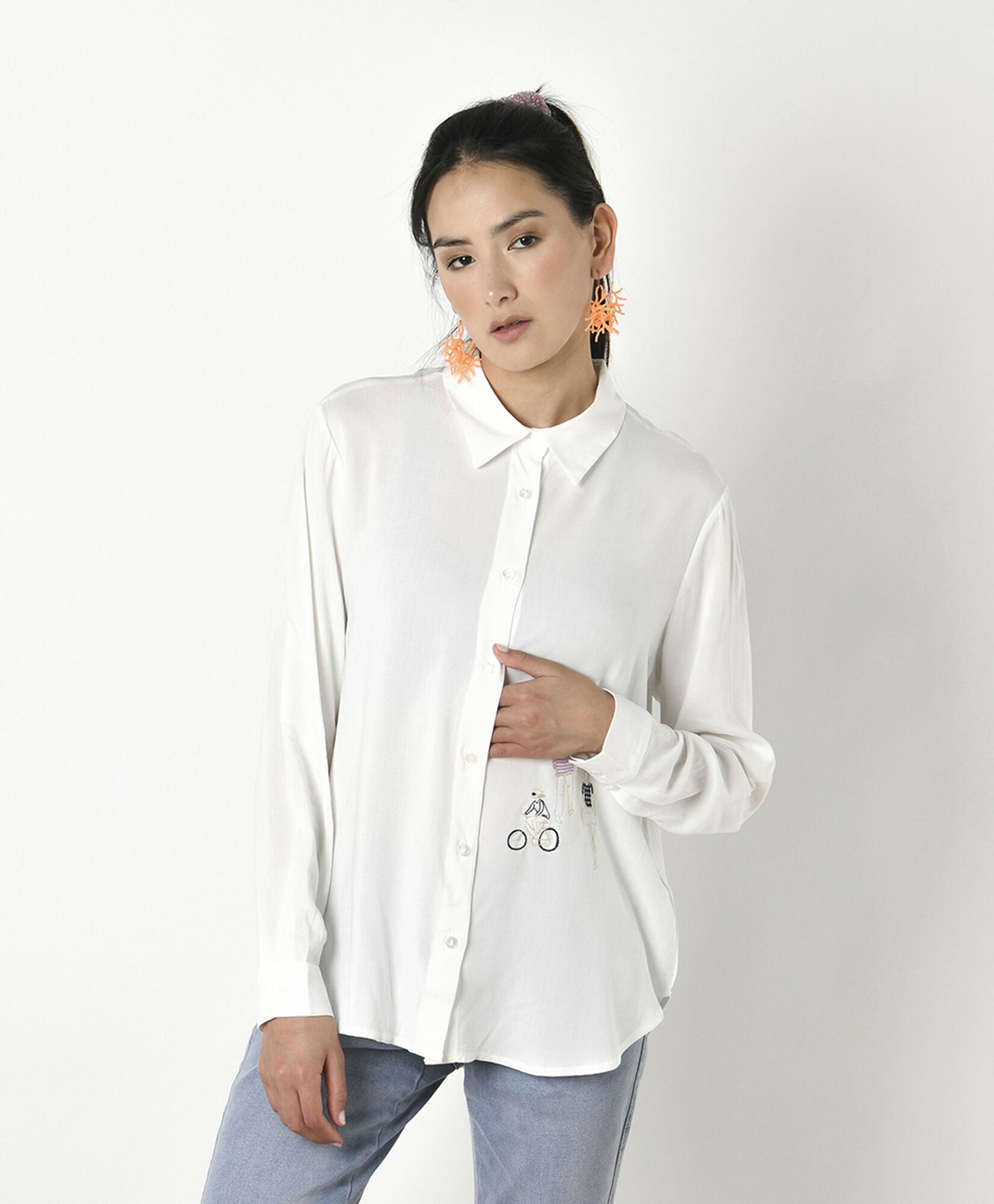 Blusa mujer oversize bicicletas bordada Blusa mujer oversize bicicletas bordada