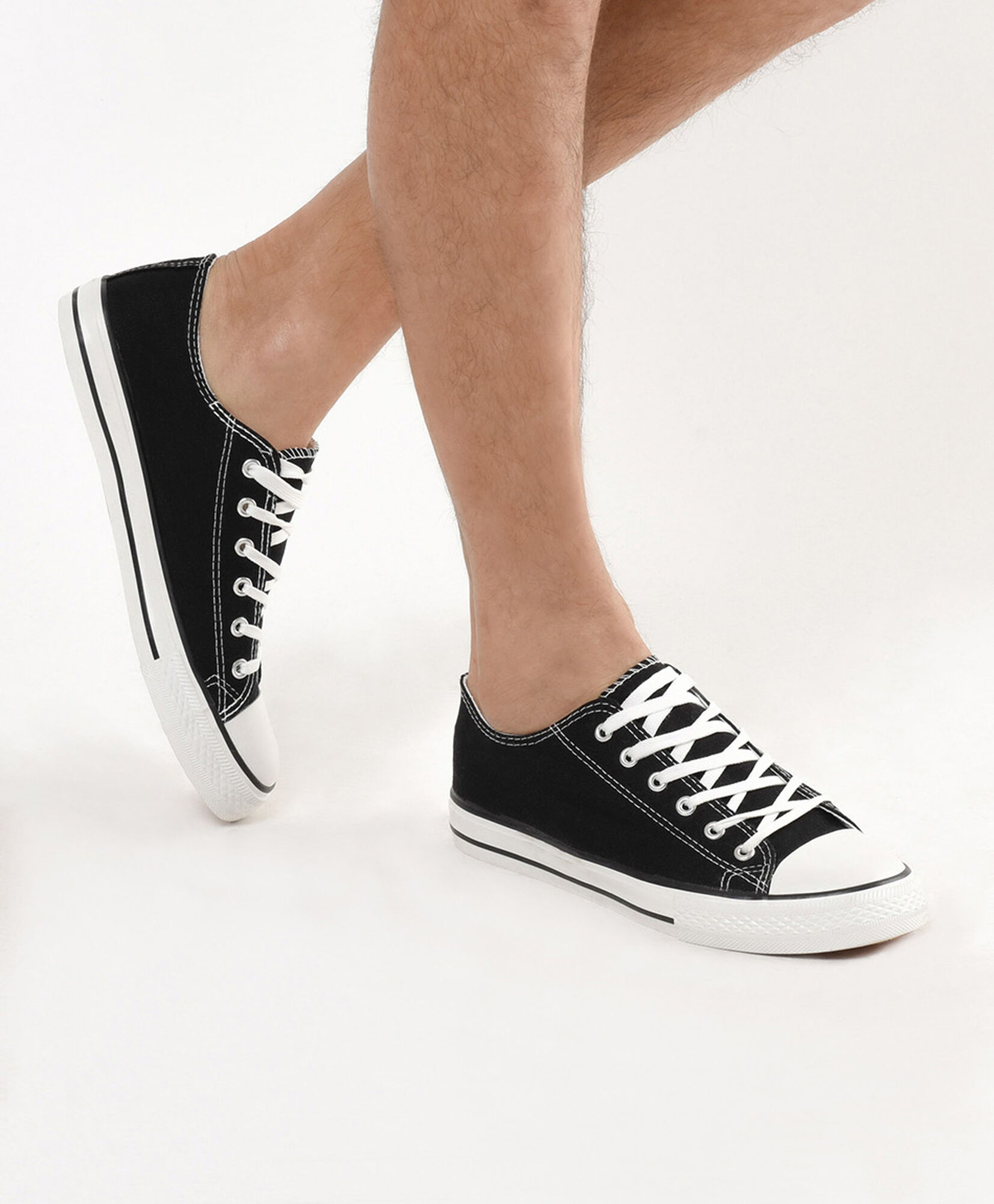 Zapatilla hombre clásica negra Zapatilla hombre clásica negra