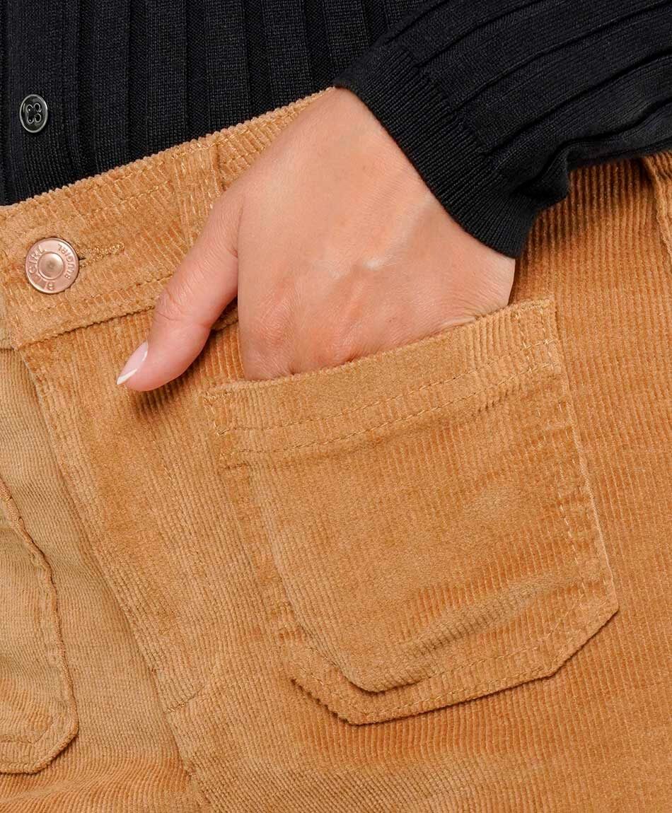 Pantal&oacute;n mujer bolsillos corderoy