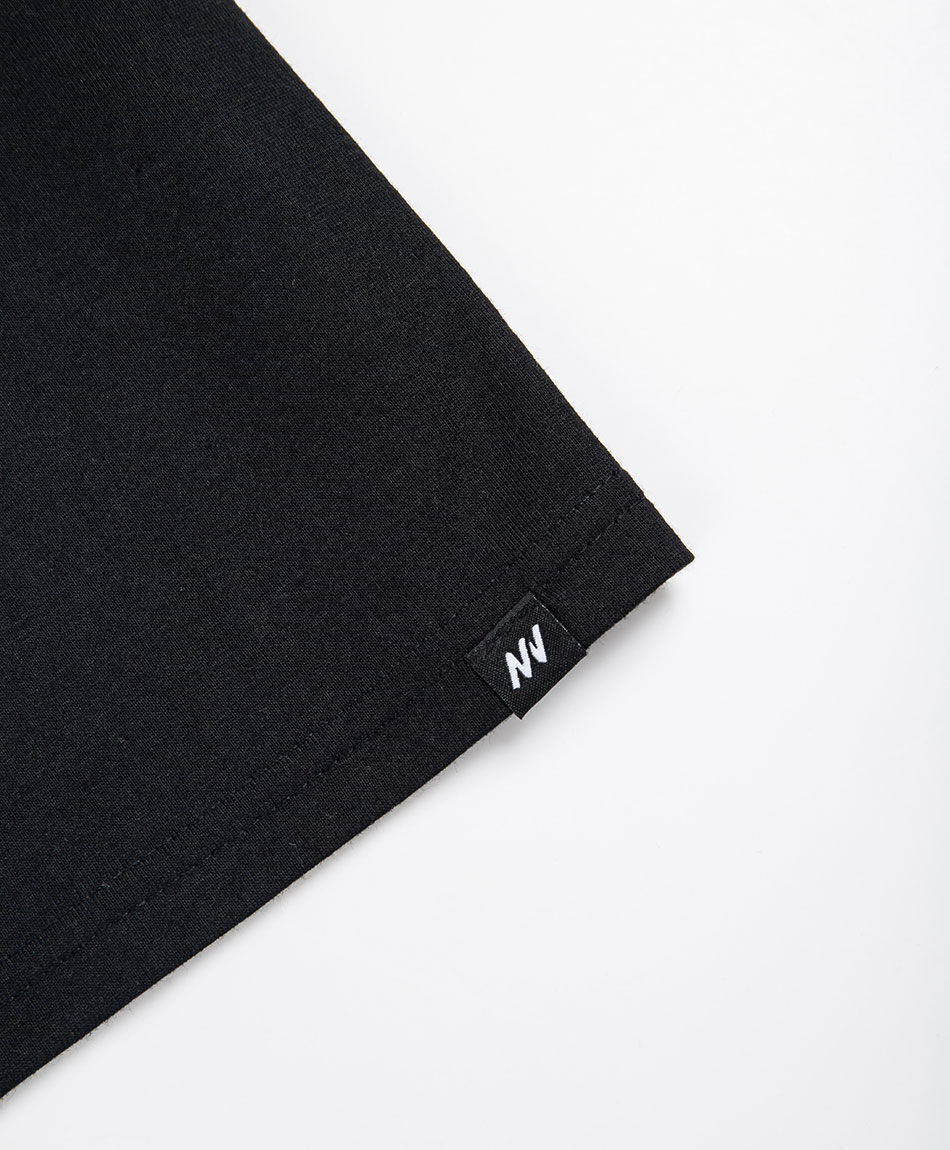 Polera deportiva hombre lisa