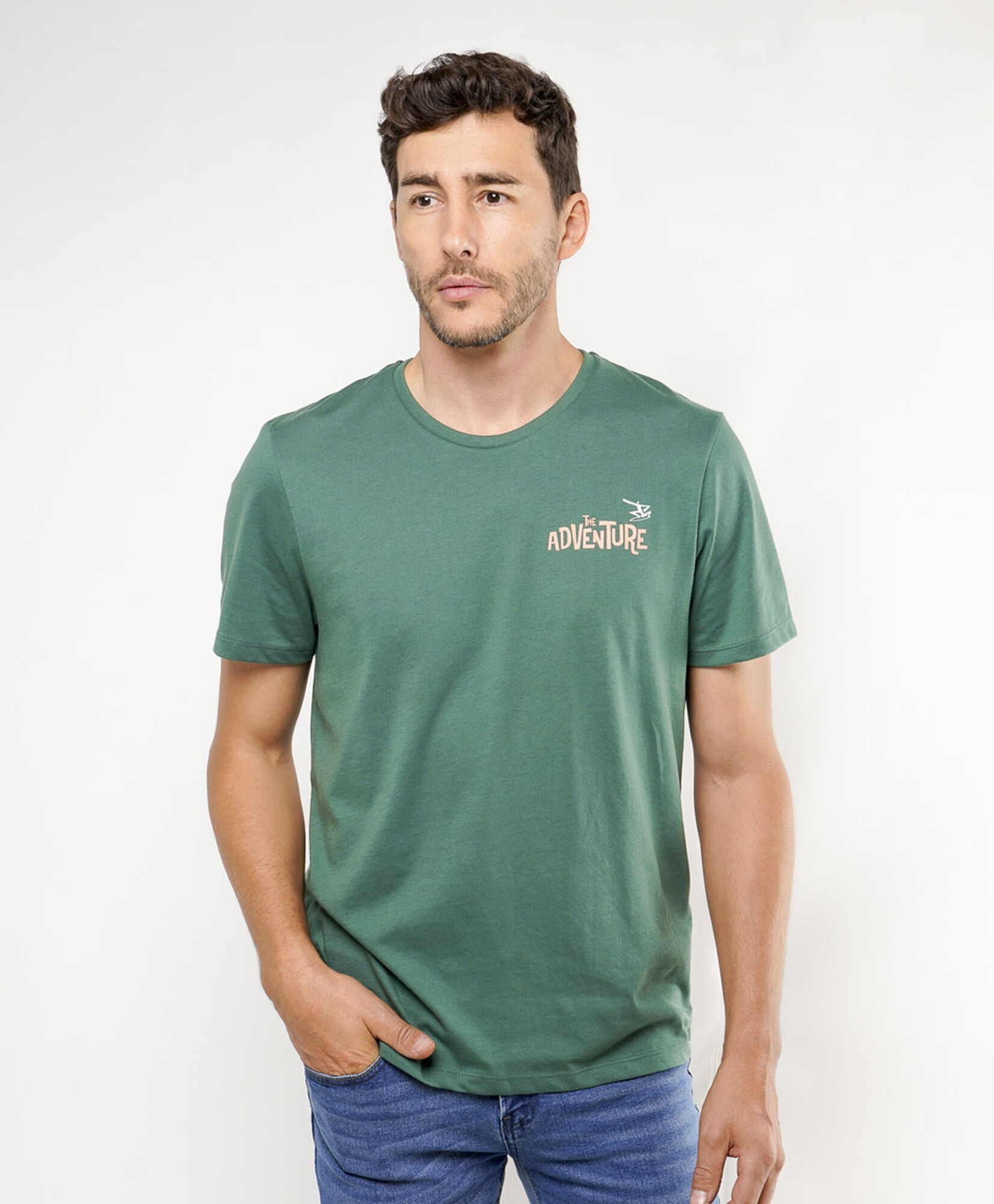 Polera hombre doble estampado adventure Polera hombre doble estampado adventure