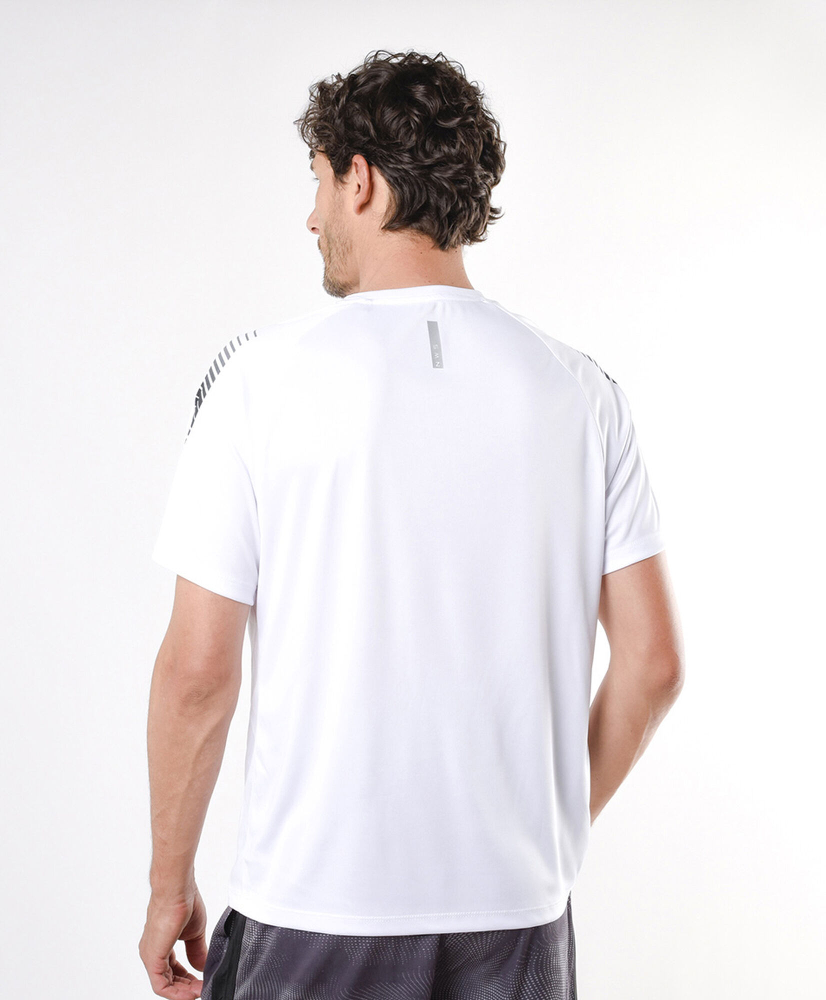 Polera deportiva hombre blanca Polera deportiva hombre blanca
