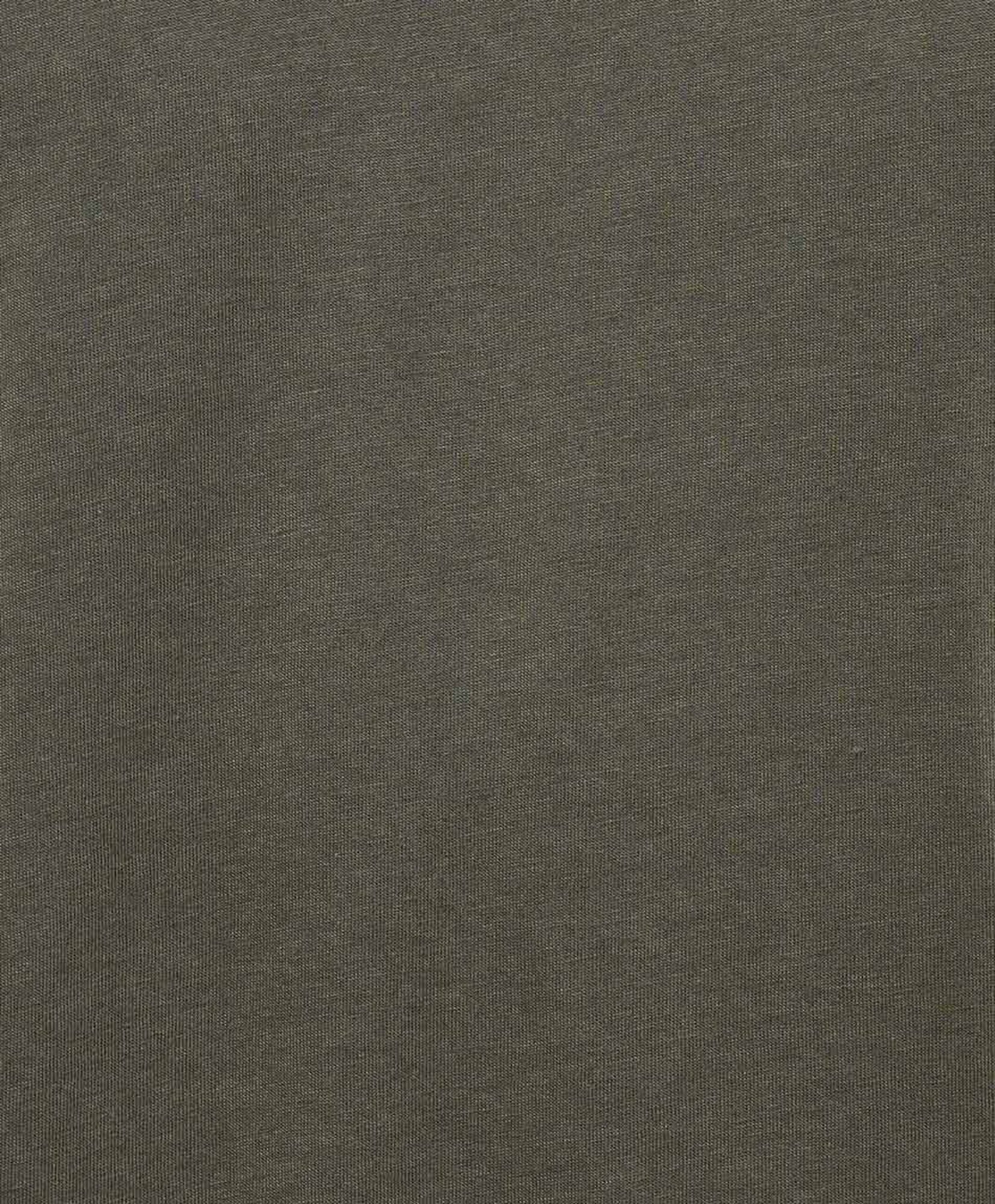 Polera hombre básica cuello v Polera hombre básica cuello v