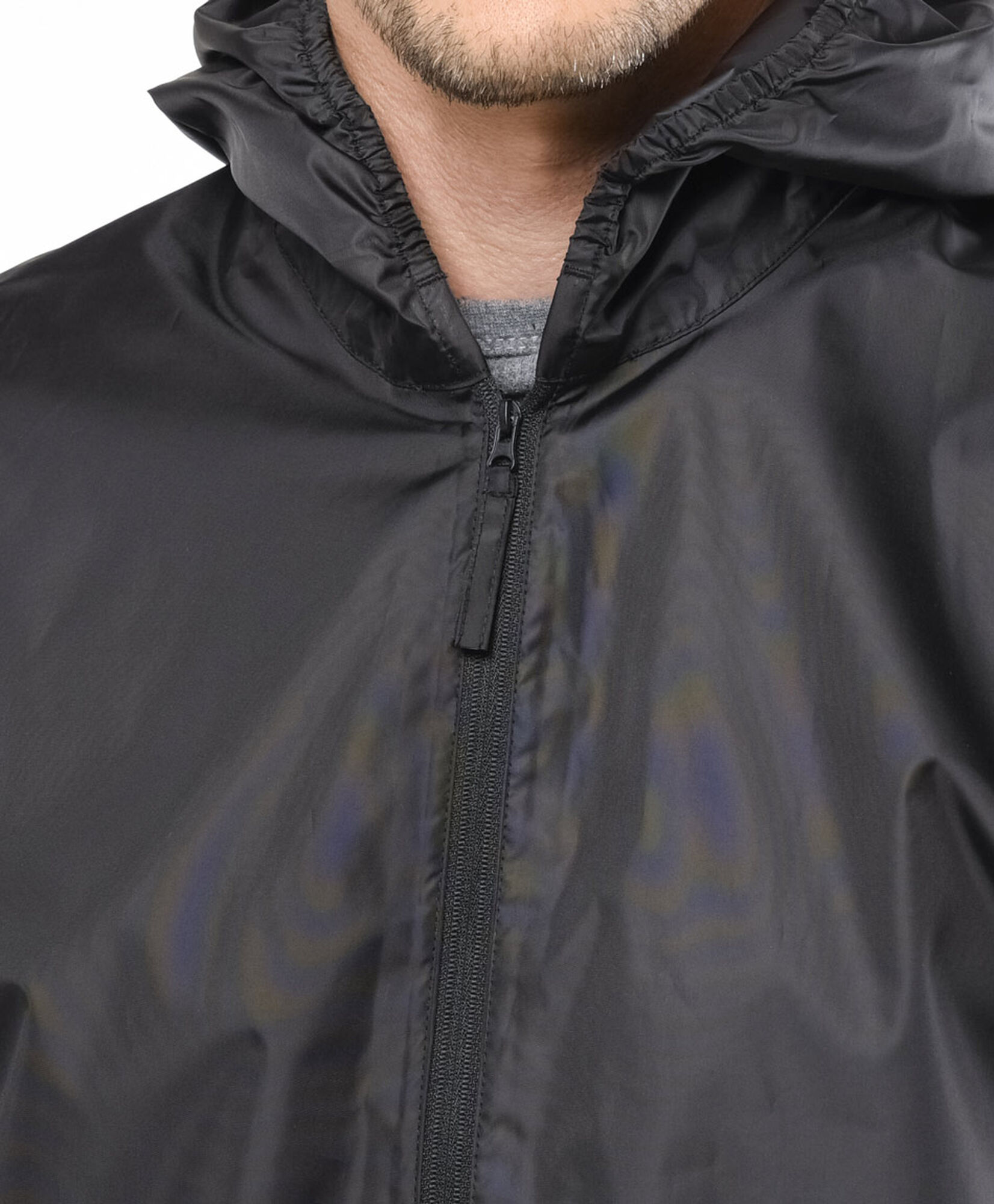 Cortaviento hombre liso negro Cortaviento hombre liso negro
