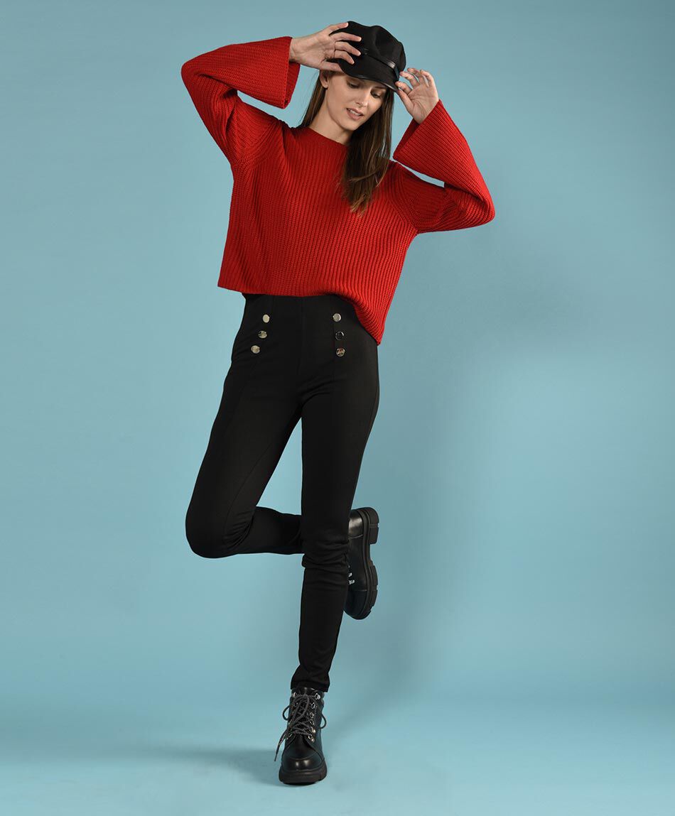 Pantal&oacute;n tiro medio skinny fit